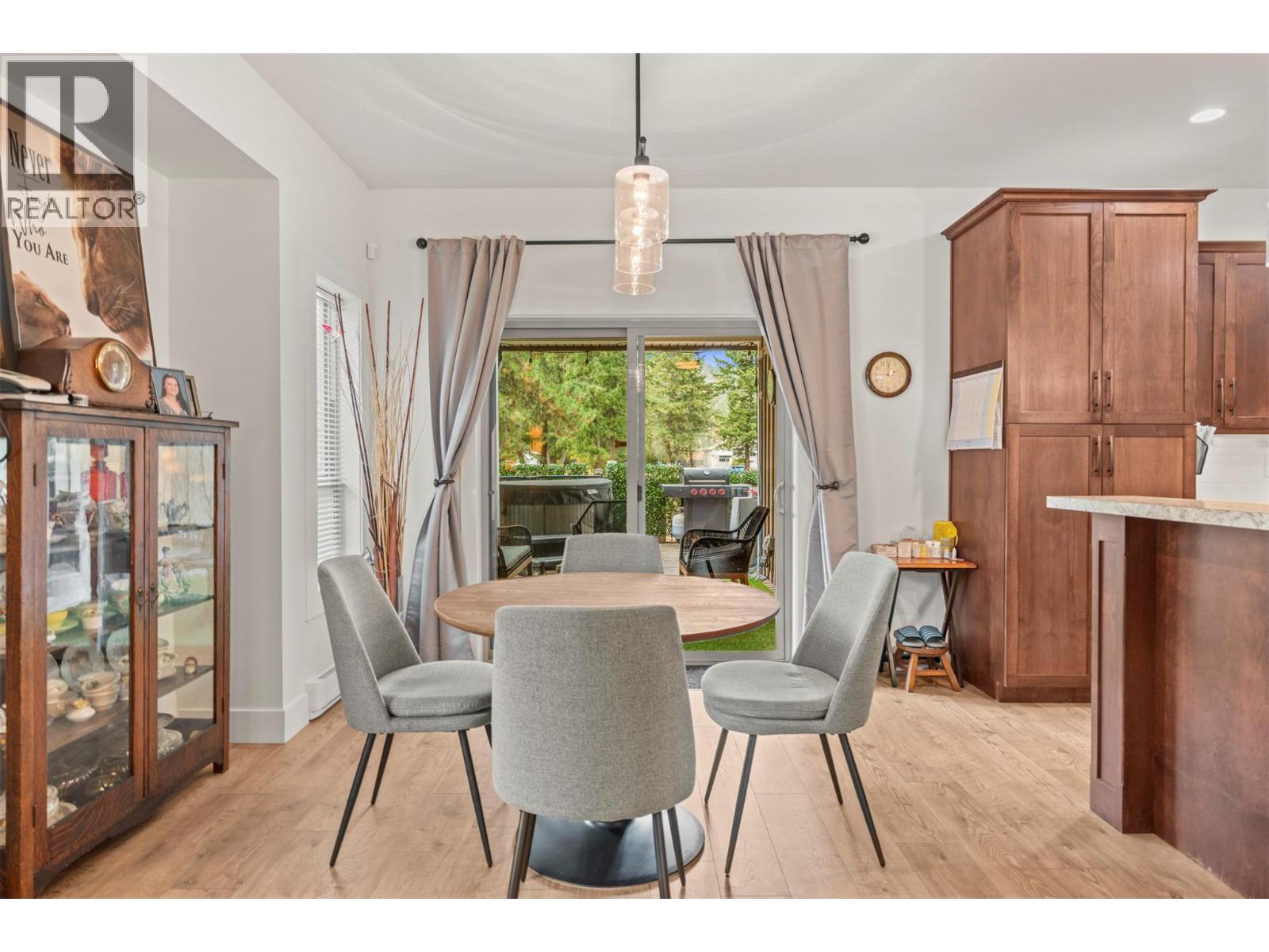  205 Falcon Avenue, Vernon