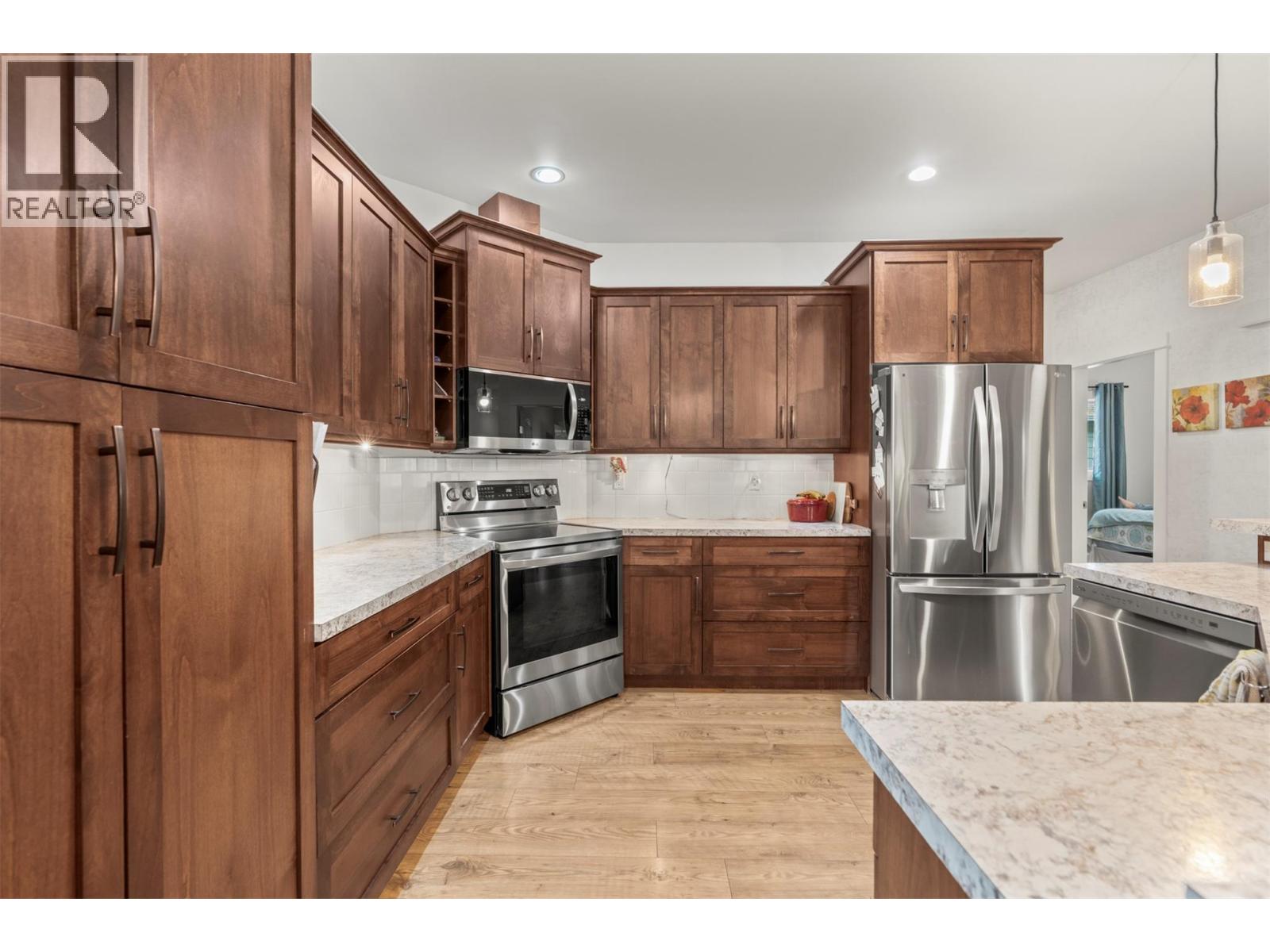  205 Falcon Avenue, Vernon