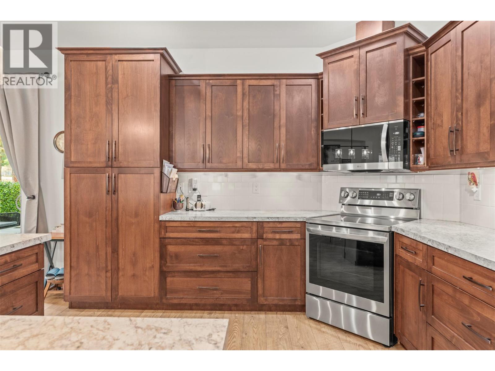  205 Falcon Avenue, Vernon