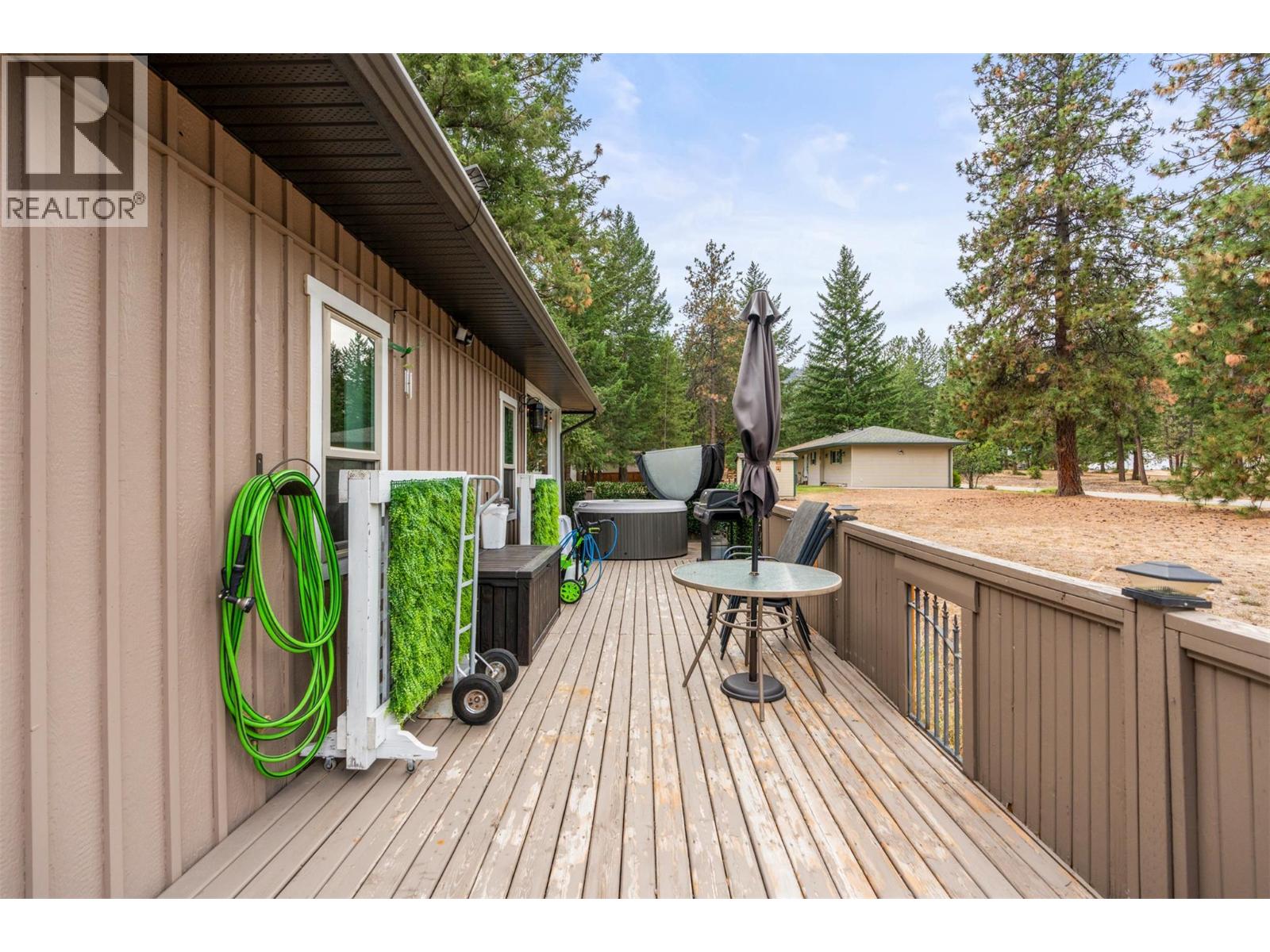  205 Falcon Avenue, Vernon