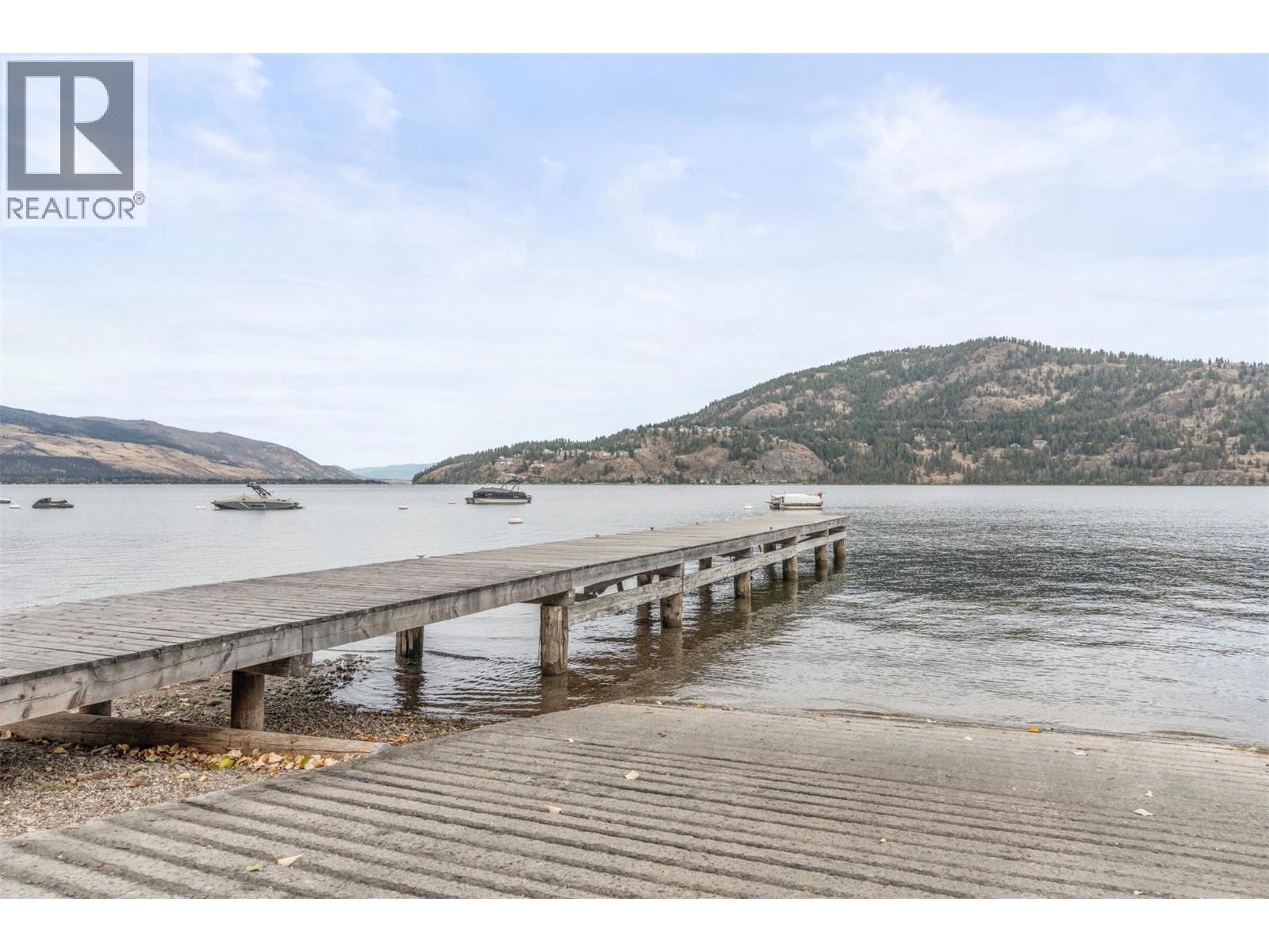  205 Falcon Avenue, Vernon