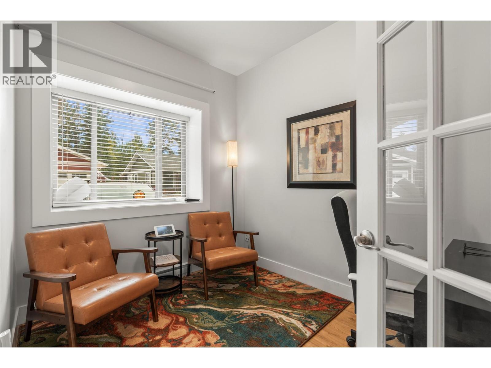  205 Falcon Avenue, Vernon