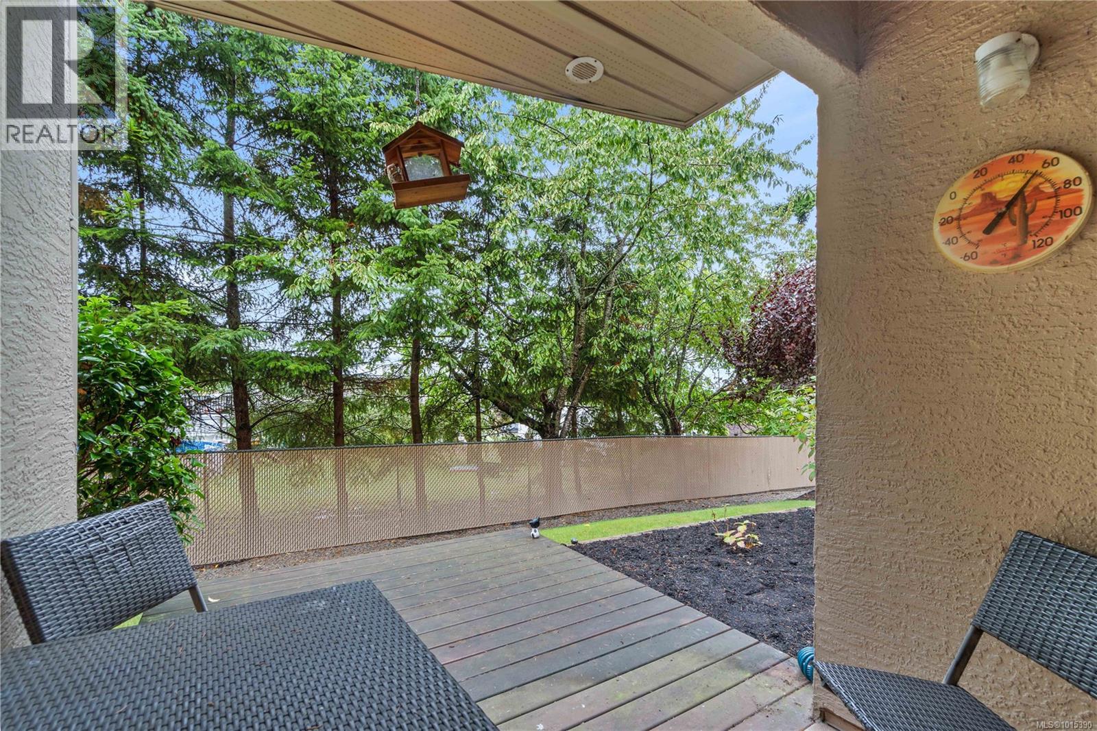 108 335 Hirst Ave W, Parksville
