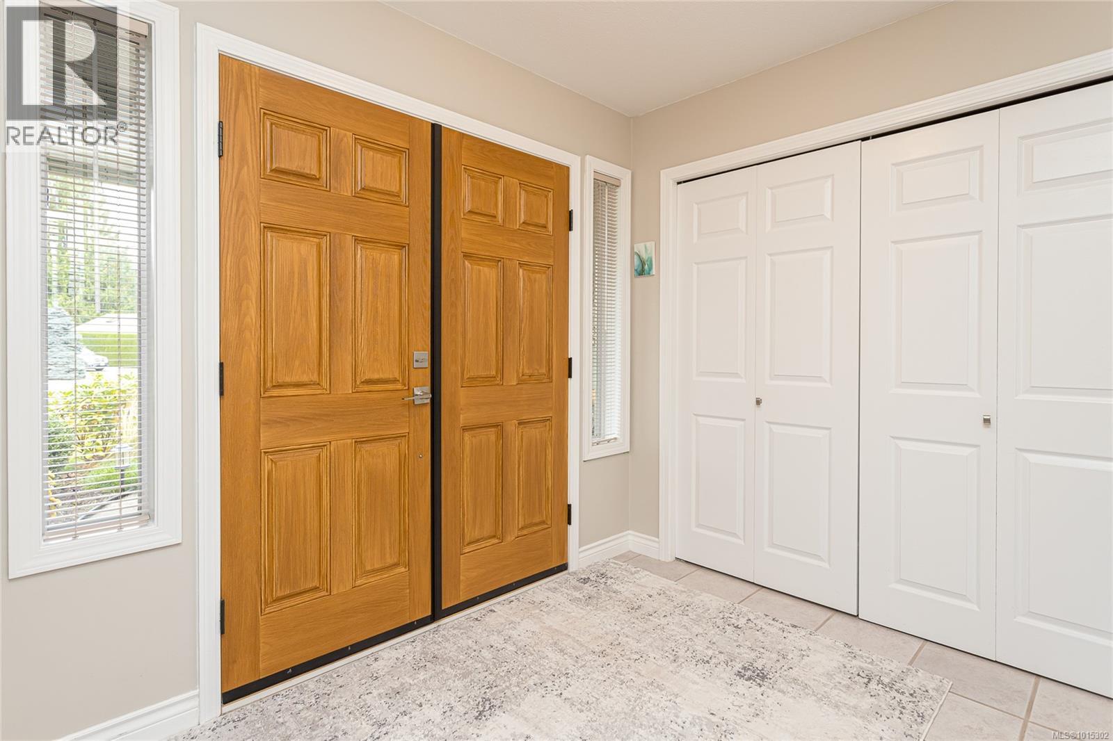 1221 Midiron Close, Qualicum Beach