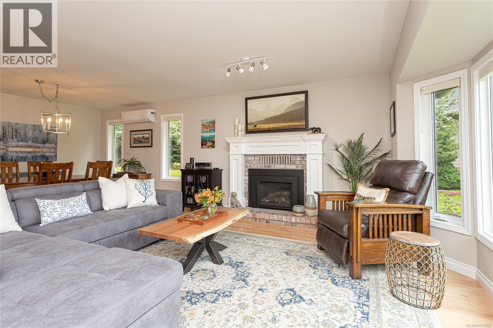 1221 Midiron Close, Qualicum Beach