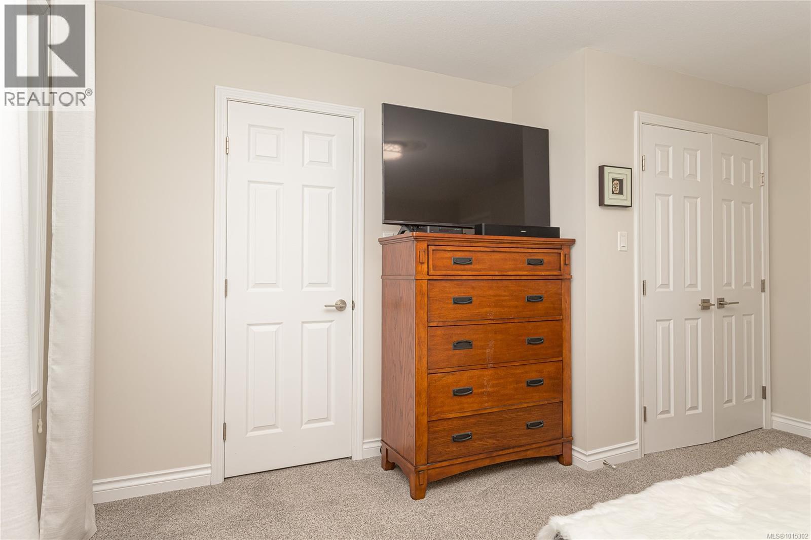 1221 Midiron Close, Qualicum Beach