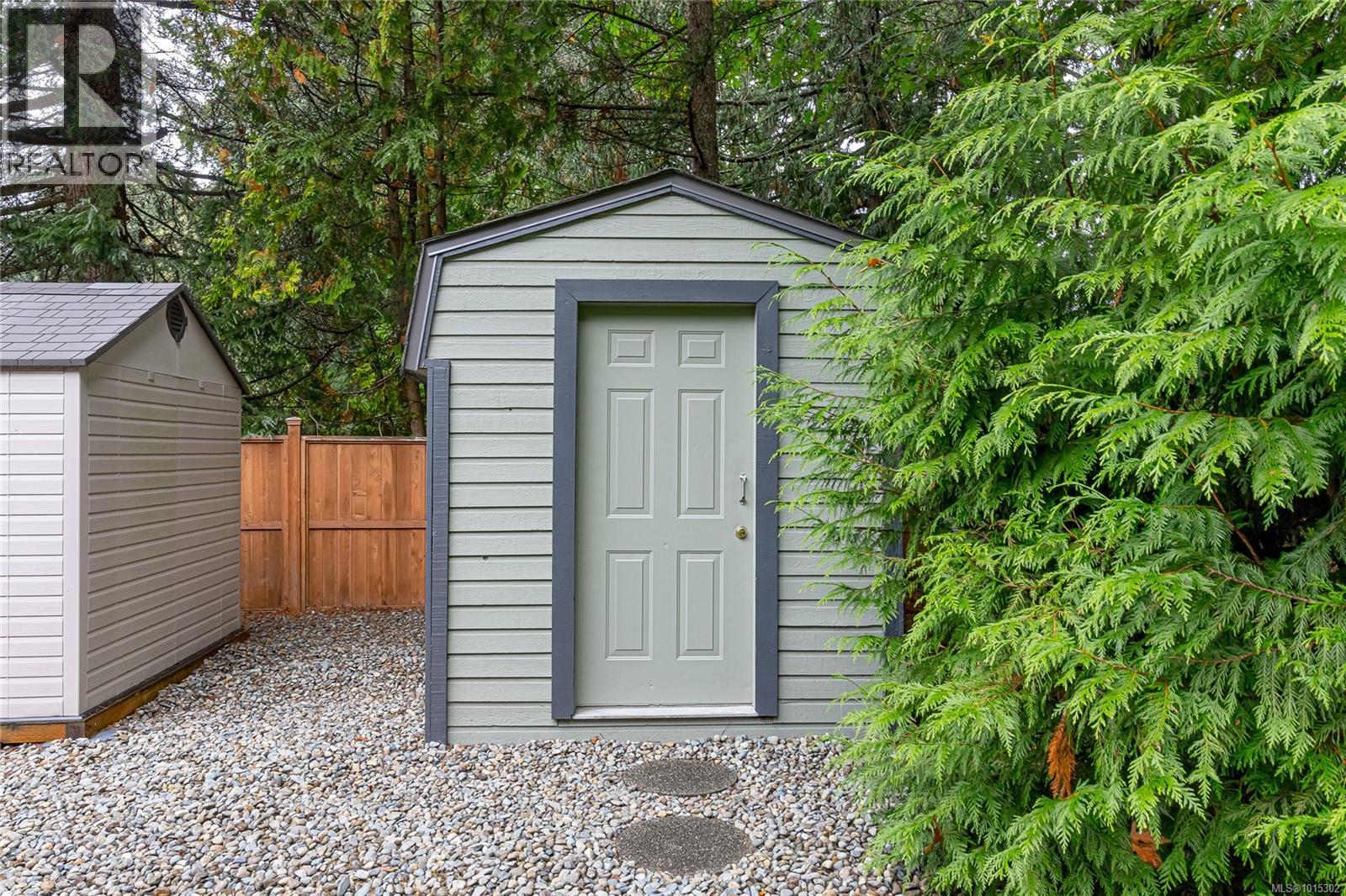 1221 Midiron Close, Qualicum Beach