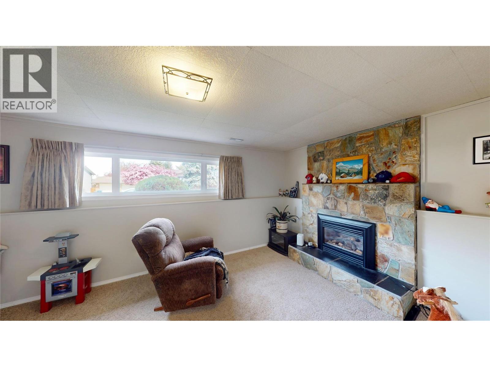 1313 17 Street S, Cranbrook