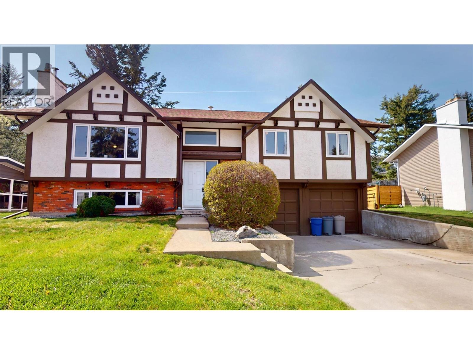 1313 17 Street S, Cranbrook