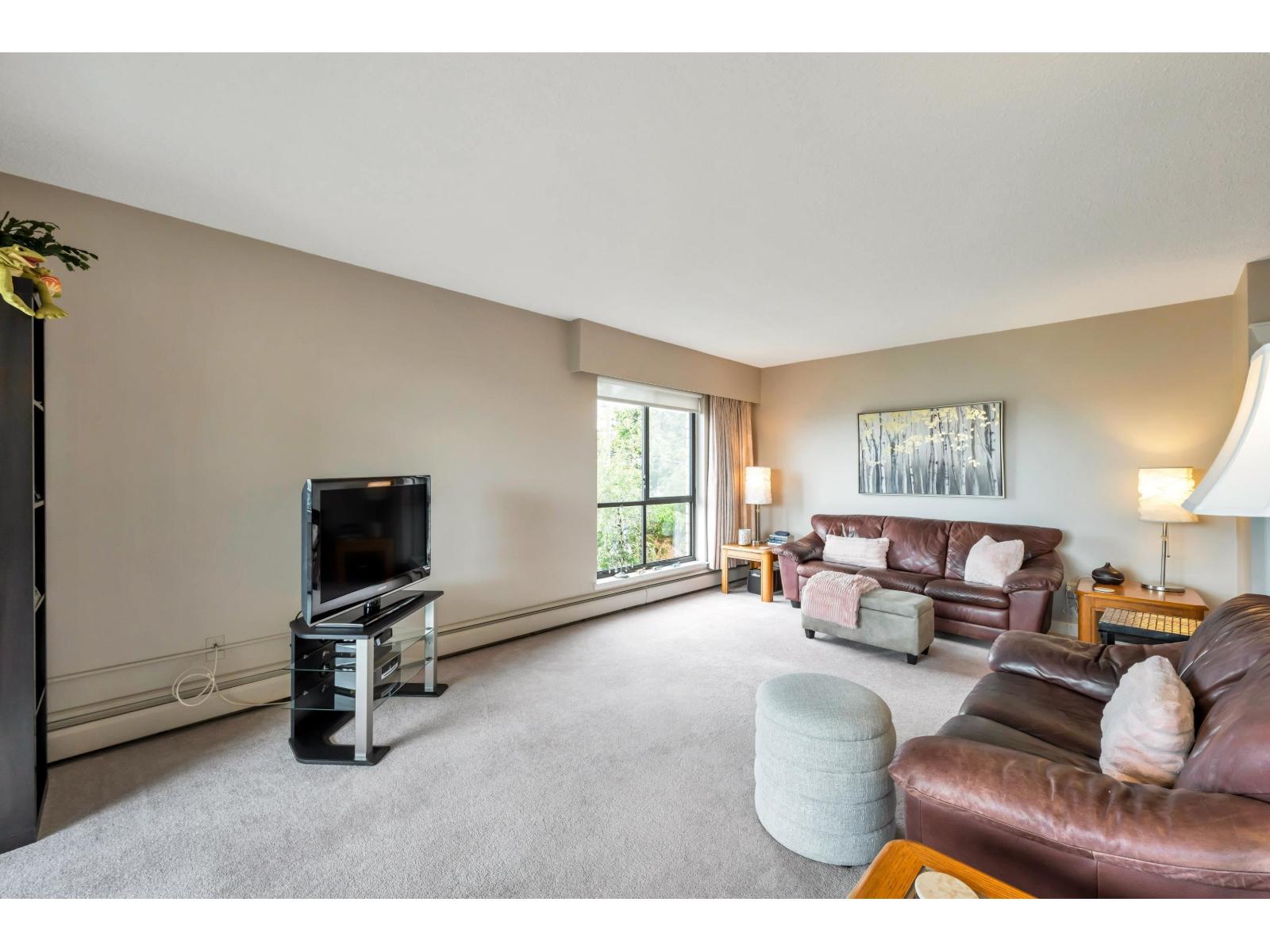 201 15265 ROPER AVENUE, White Rock