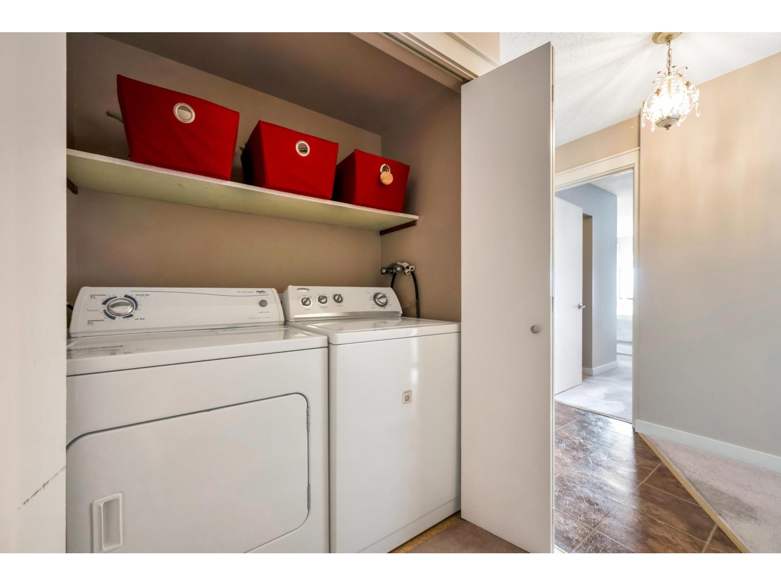 201 15265 ROPER AVENUE, White Rock