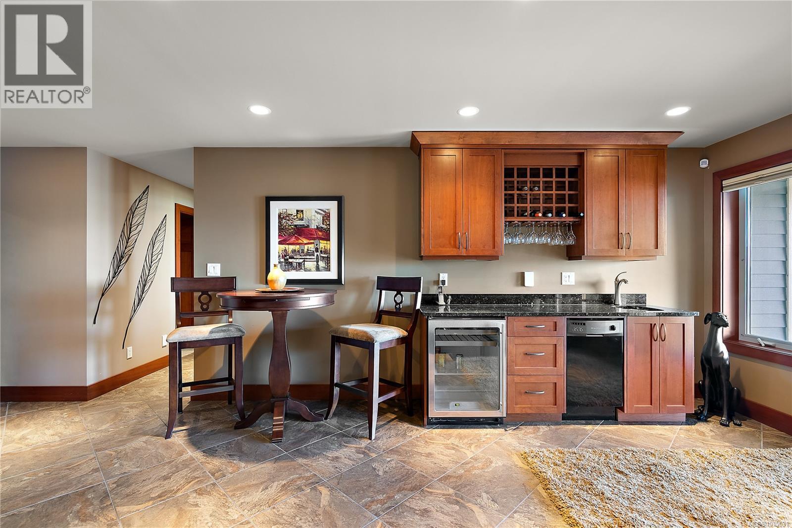  10206 Surfside Place, Sidney