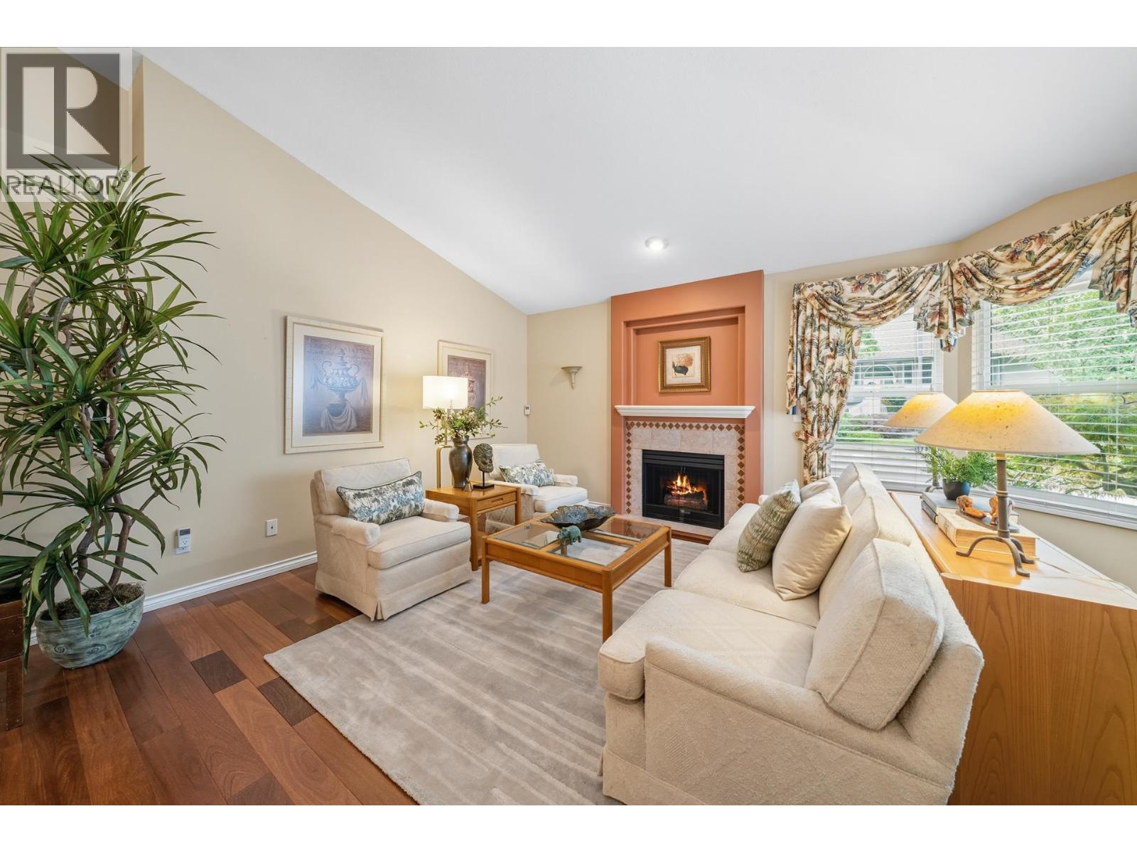 165 101 PARKSIDE DRIVE, Port Moody
