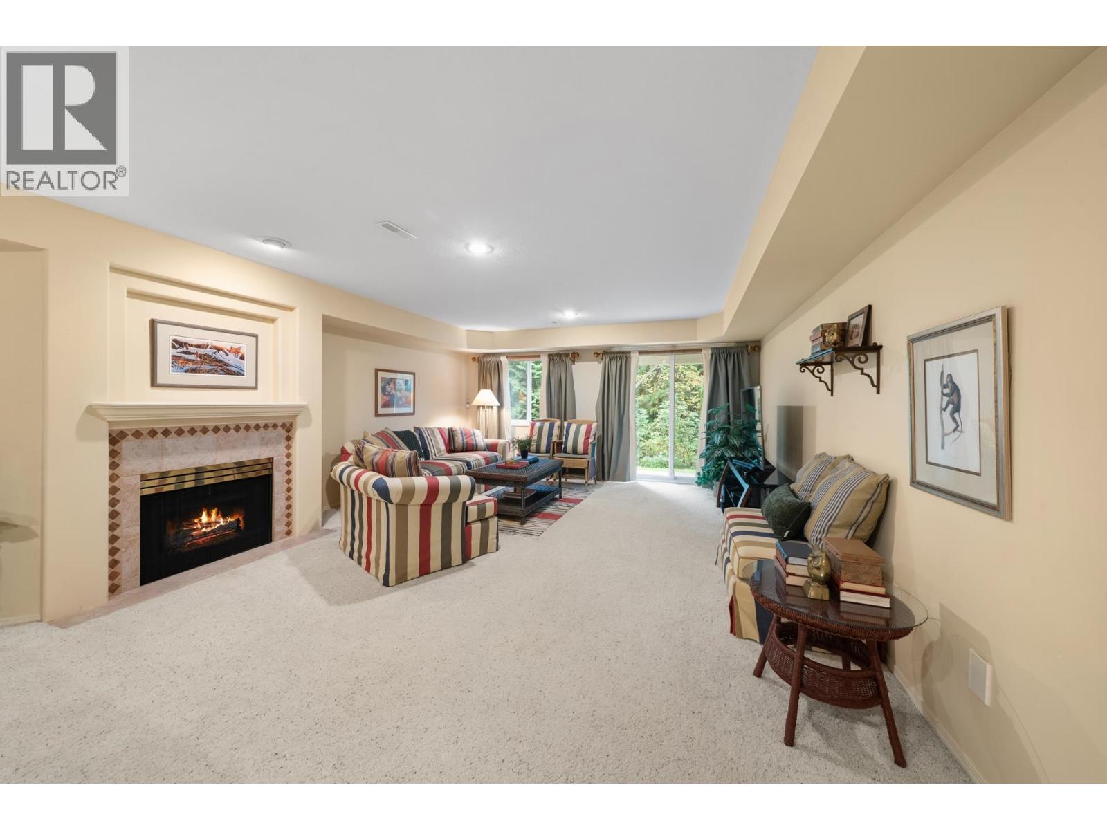 165 101 PARKSIDE DRIVE, Port Moody