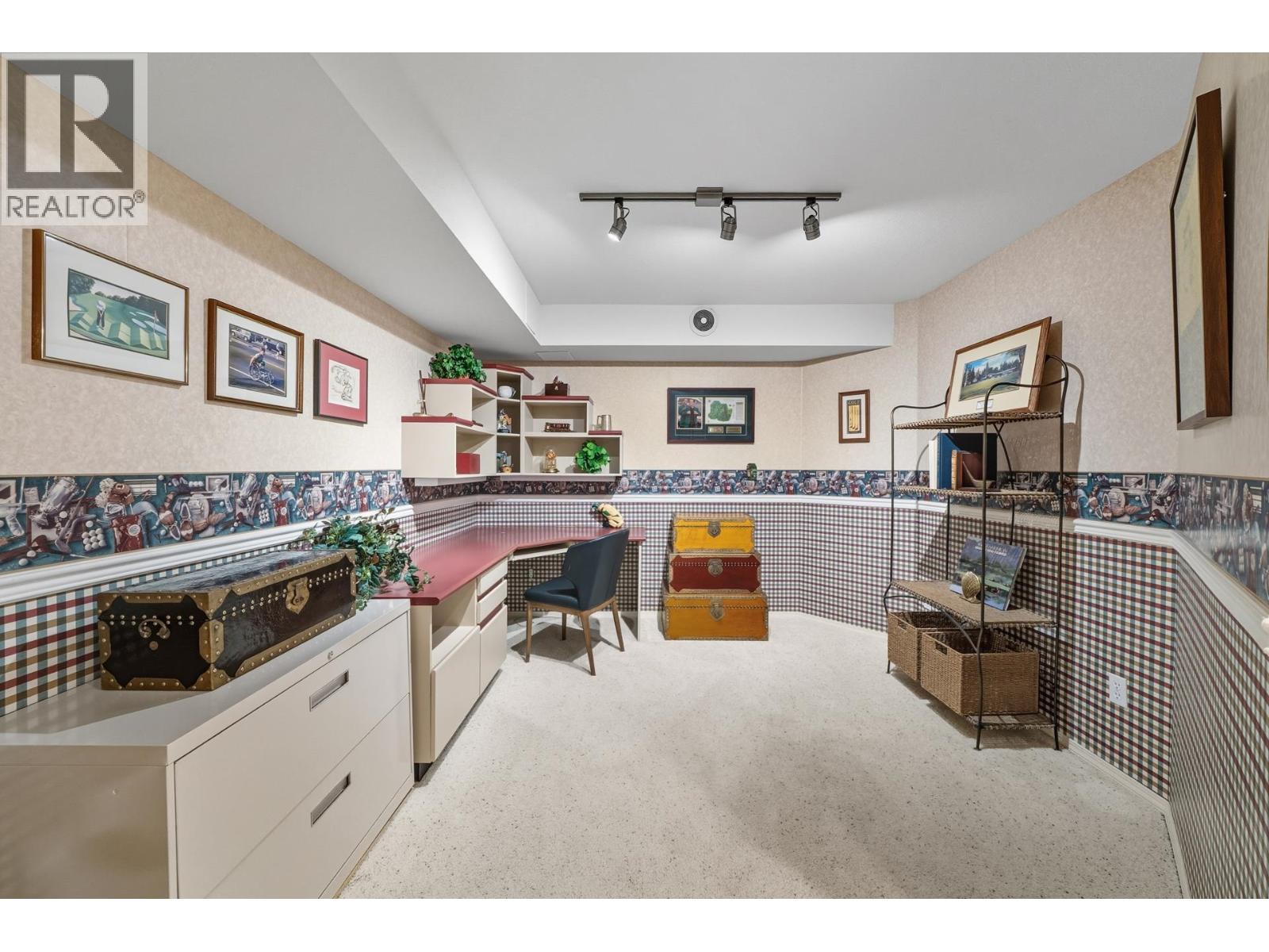 165 101 PARKSIDE DRIVE, Port Moody
