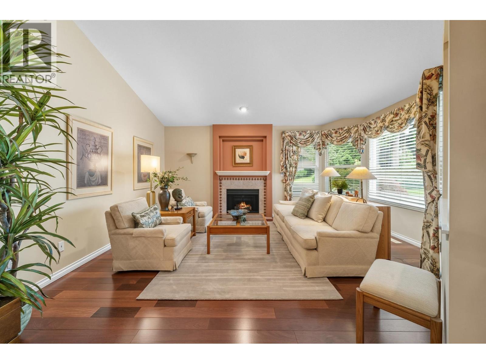 165 101 PARKSIDE DRIVE, Port Moody