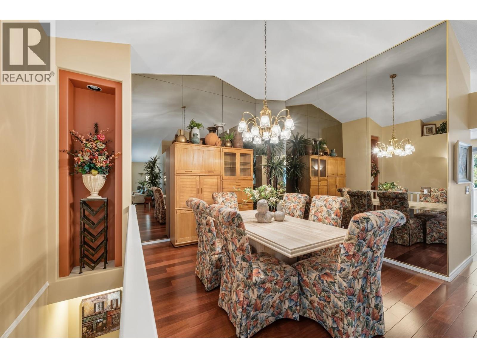 165 101 PARKSIDE DRIVE, Port Moody