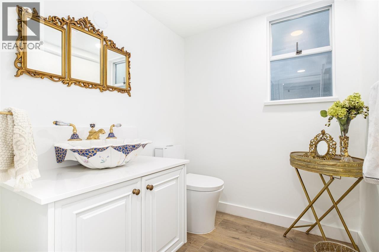 6780 MARINE DRIVE, West Vancouver