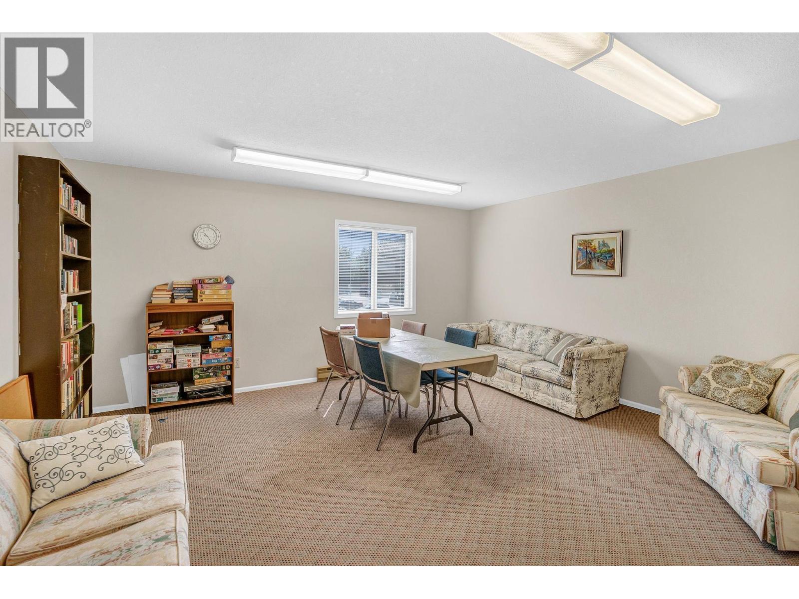 302 1249 Pacific Avenue, Kelowna