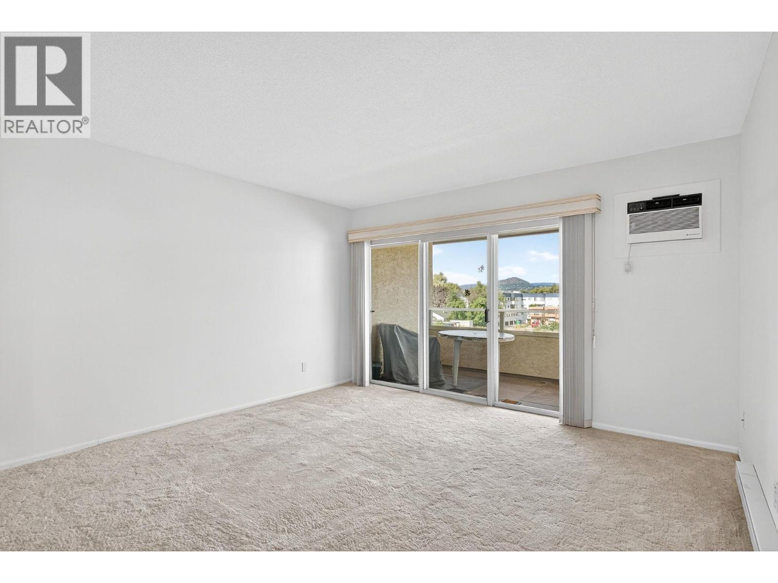 302 1249 Pacific Avenue, Kelowna