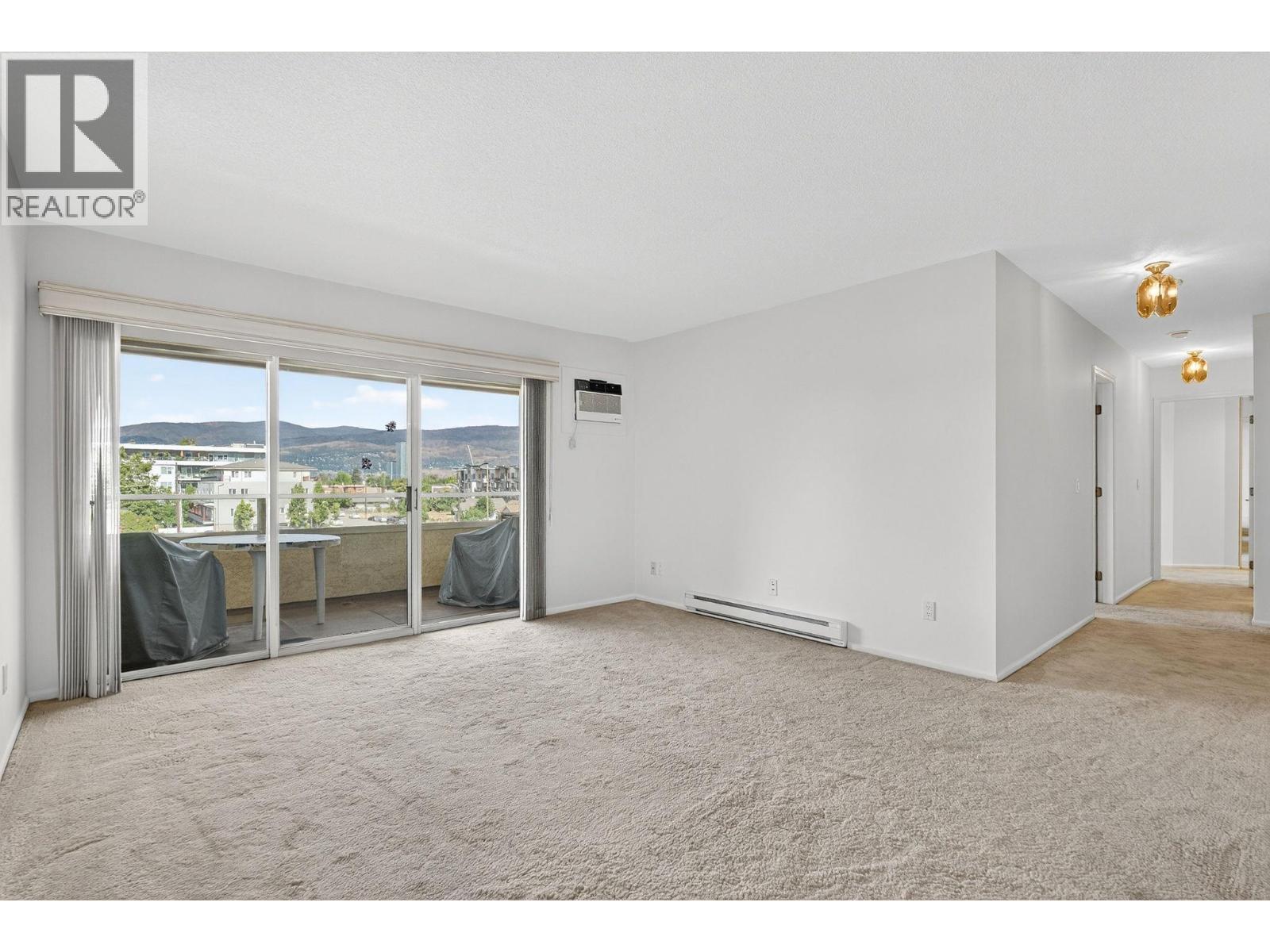 302 1249 Pacific Avenue, Kelowna
