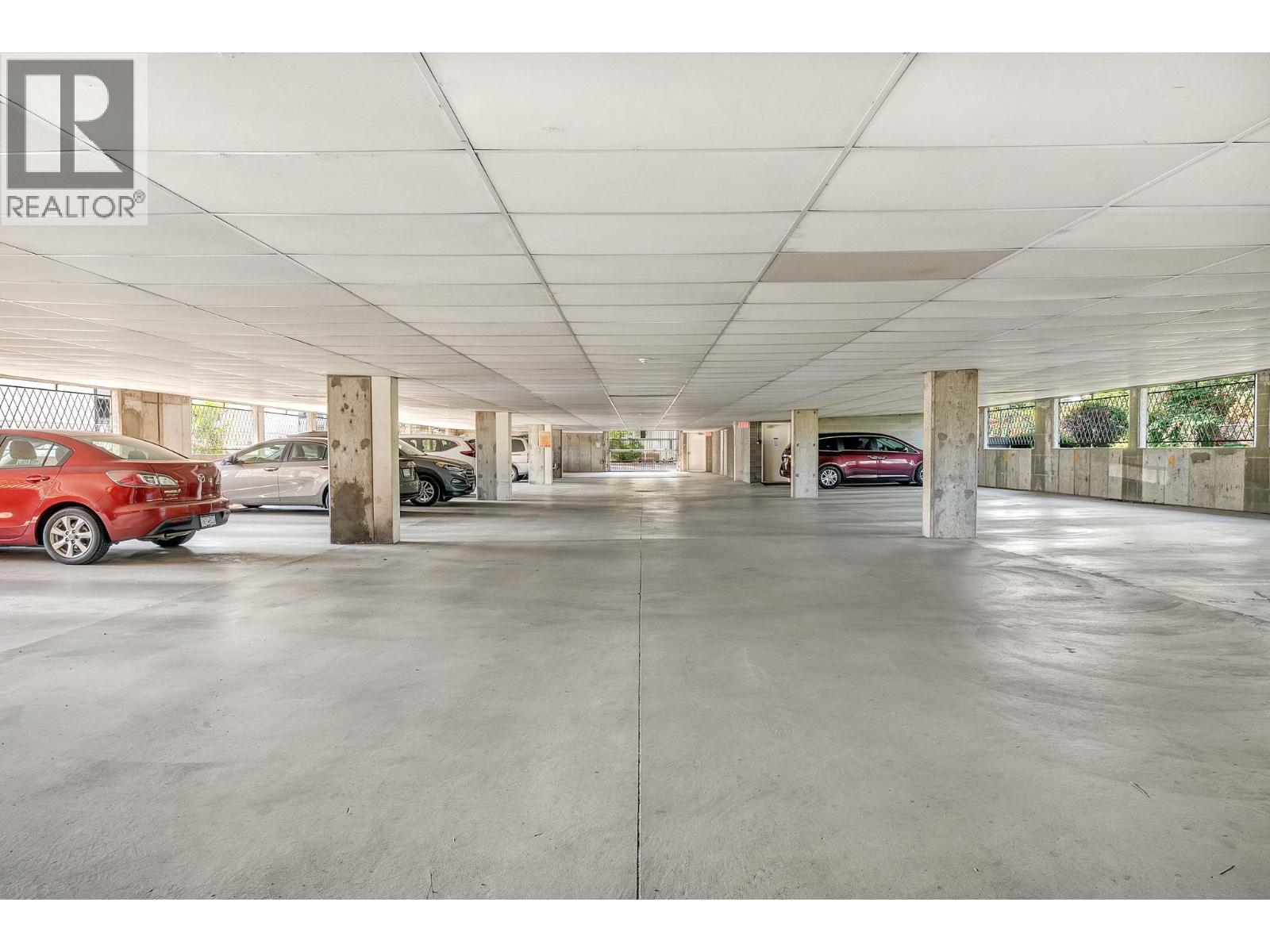 302 1249 Pacific Avenue, Kelowna