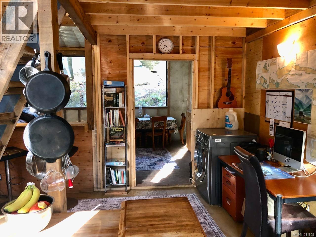  671 Cardale Road, Decourcy Island