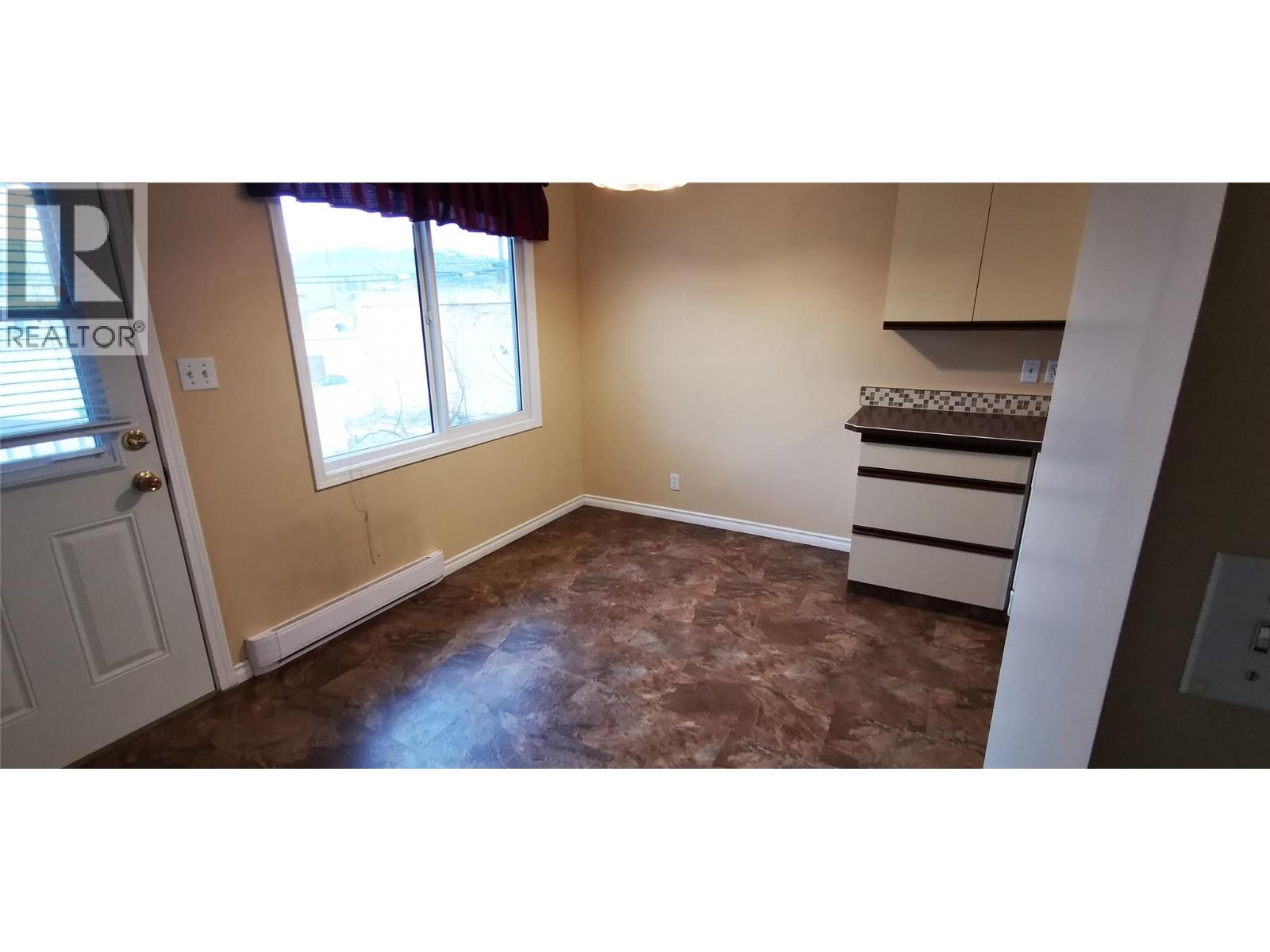 1 6329 Kootenay Street, Oliver