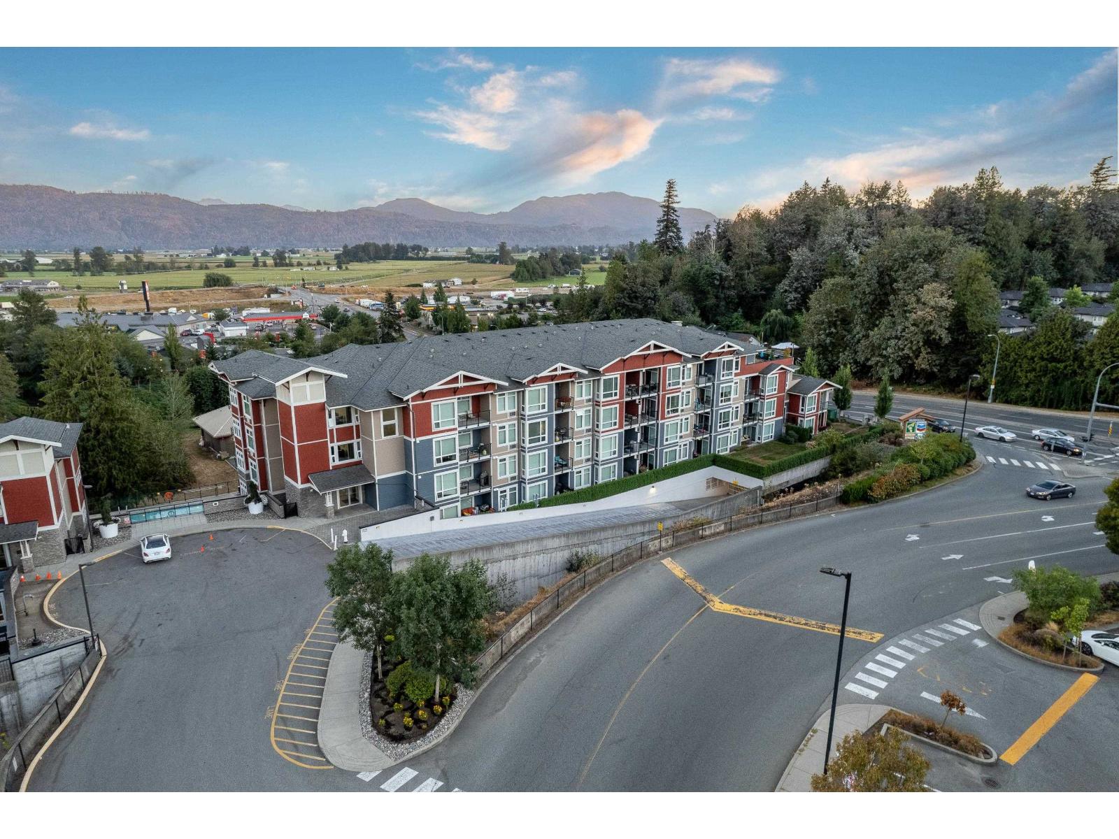 406 2242 WHATCOM ROAD, Abbotsford