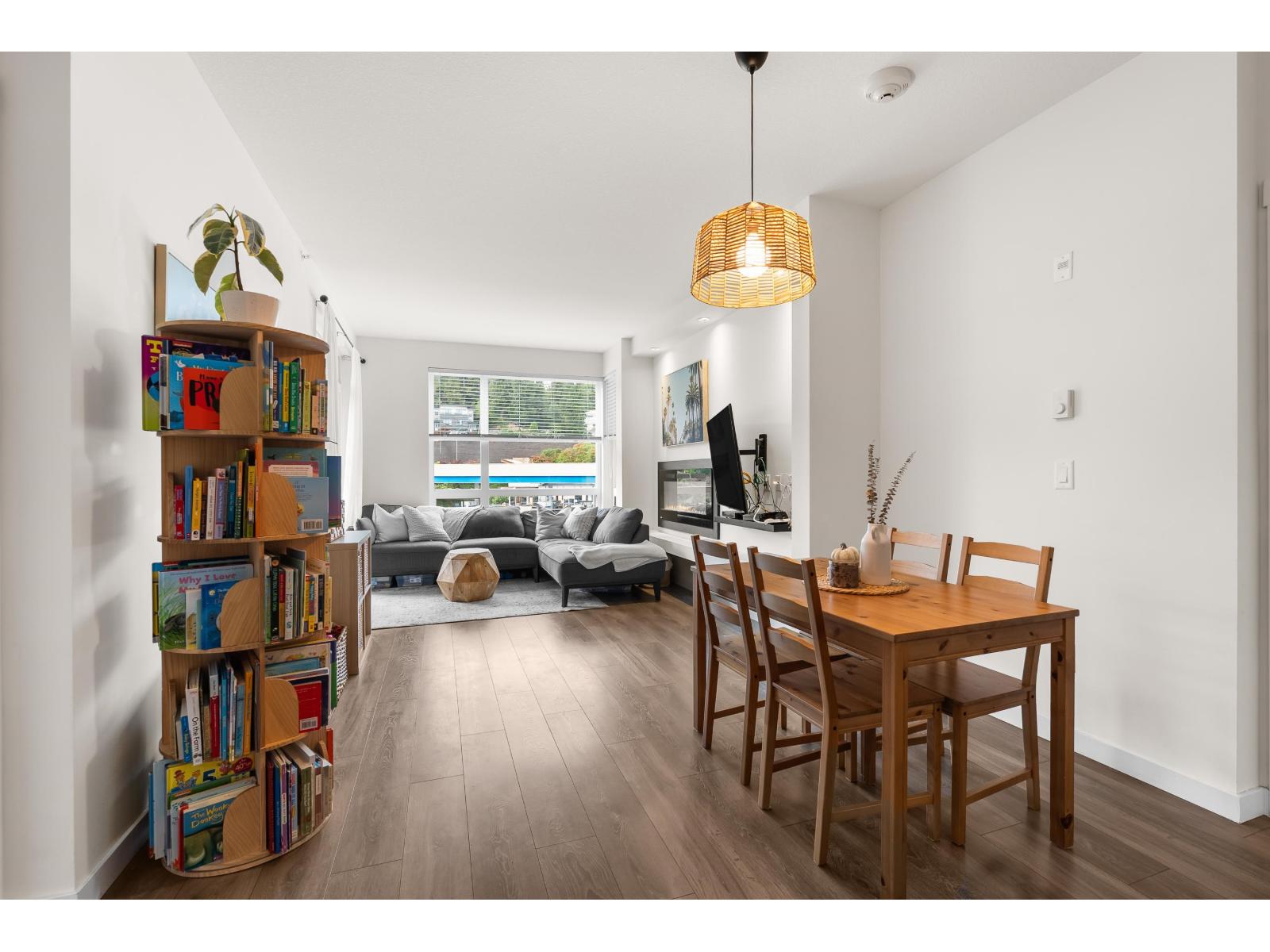 406 2242 WHATCOM ROAD, Abbotsford