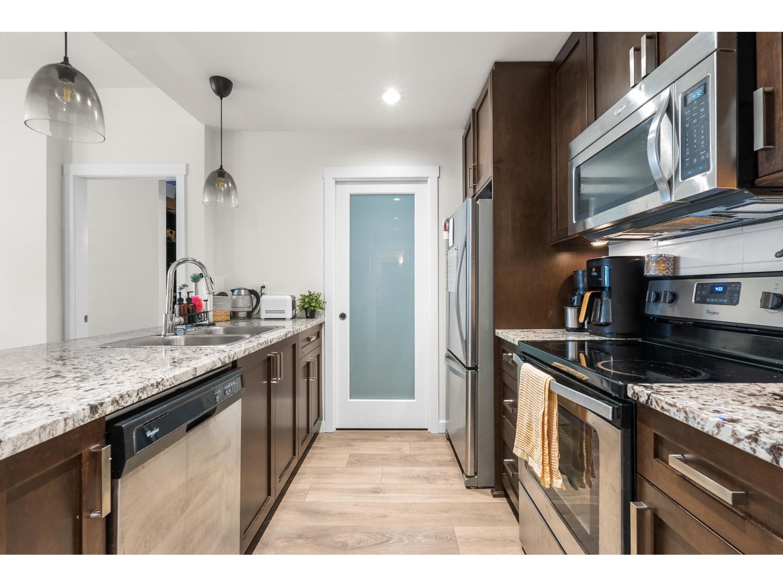 406 2242 WHATCOM ROAD, Abbotsford