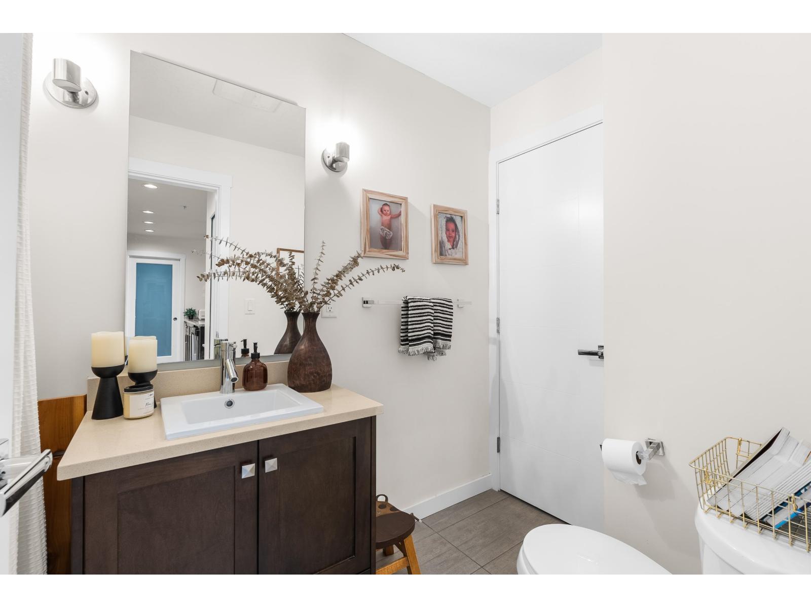 406 2242 WHATCOM ROAD, Abbotsford