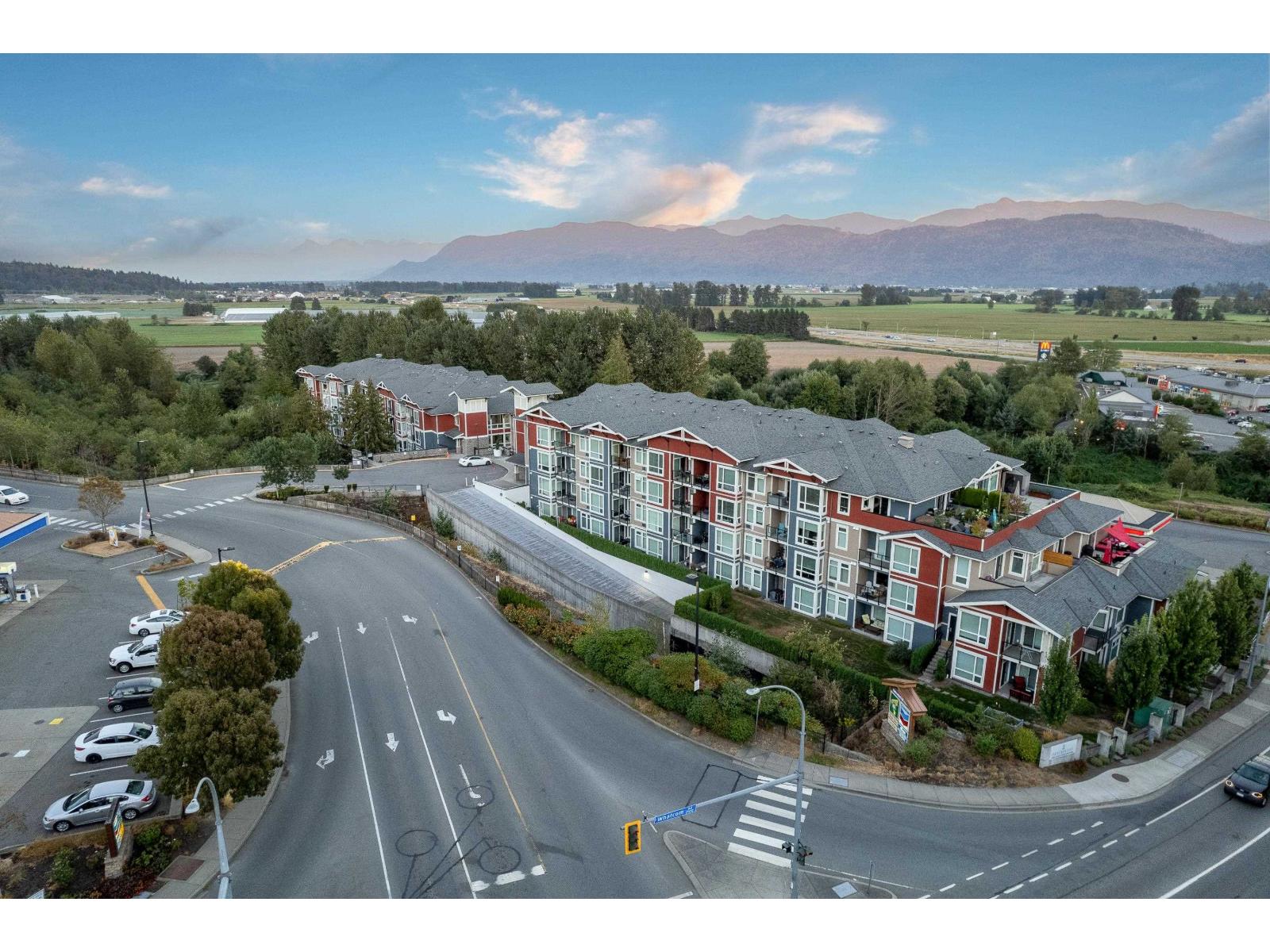 406 2242 WHATCOM ROAD, Abbotsford