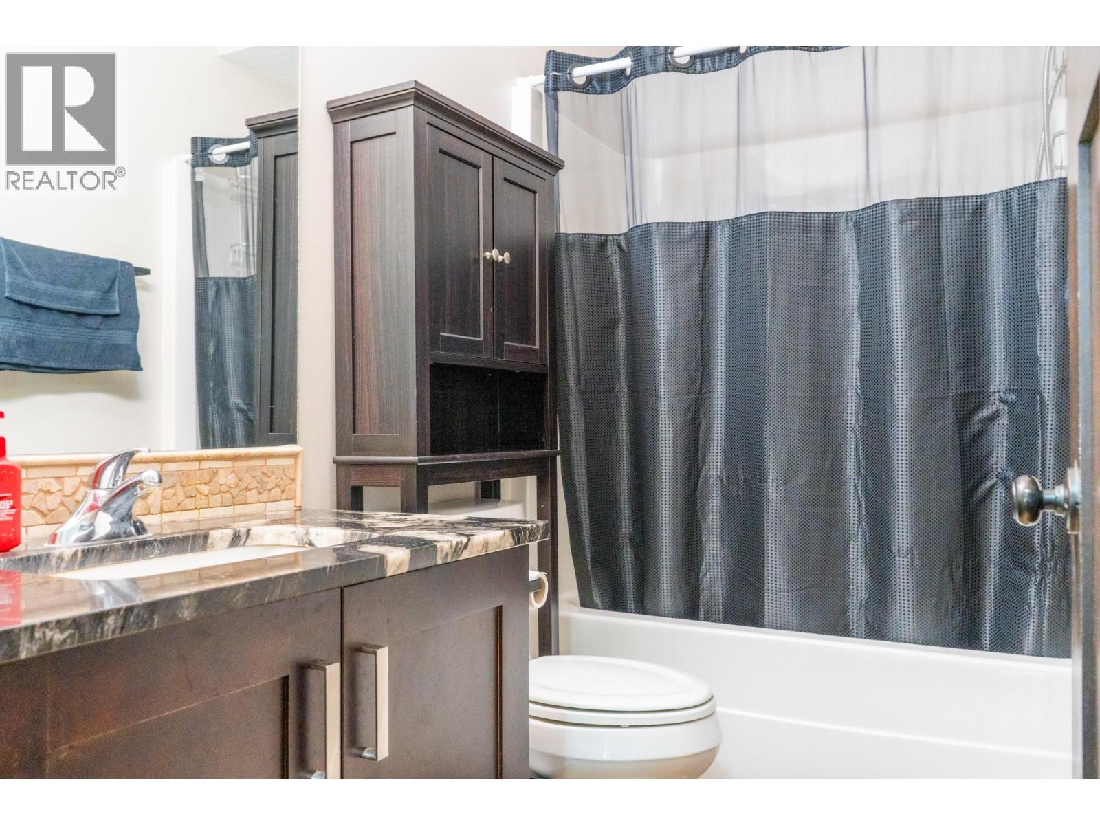 1916/1920 87 Avenue, Dawson Creek