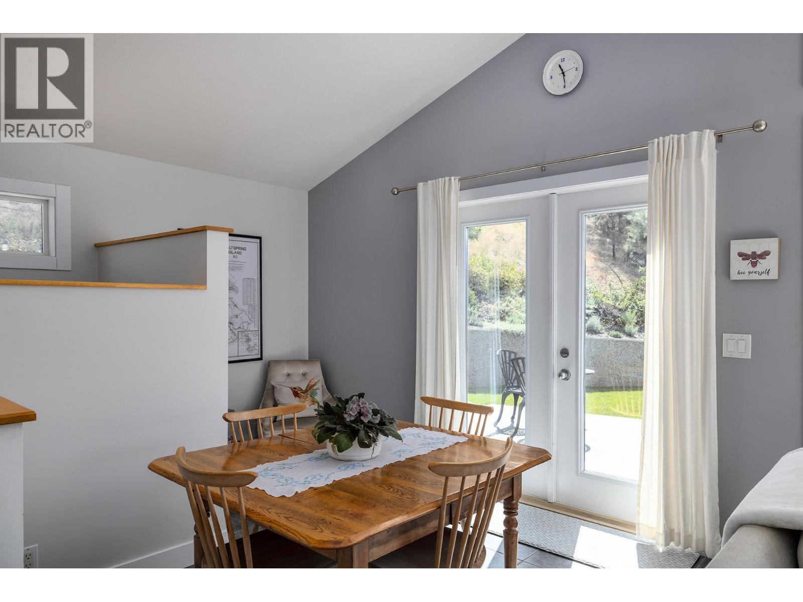  10837 Okanagan Centre Road West, Lake Country