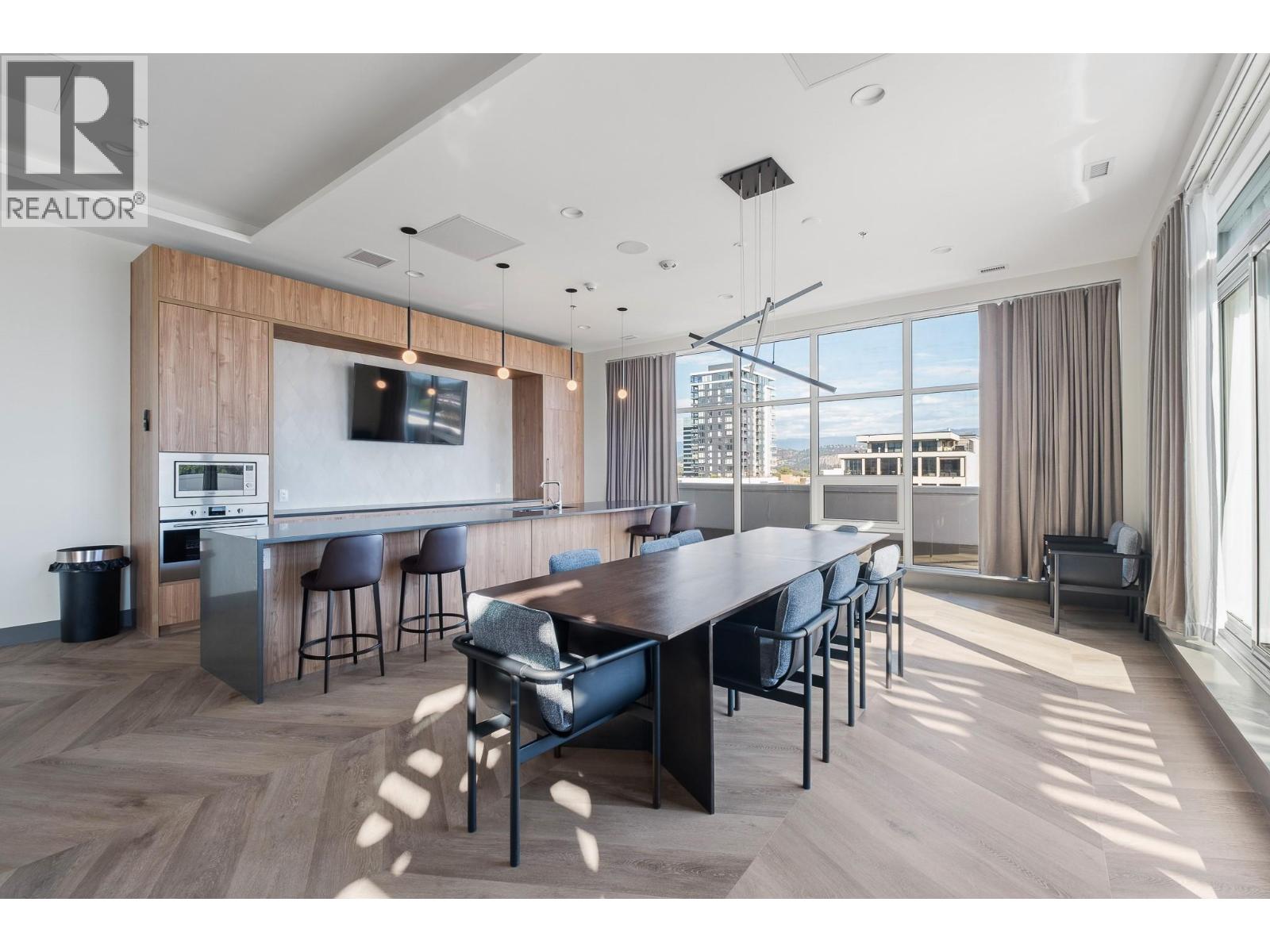 902 1626 Water St Street, Kelowna