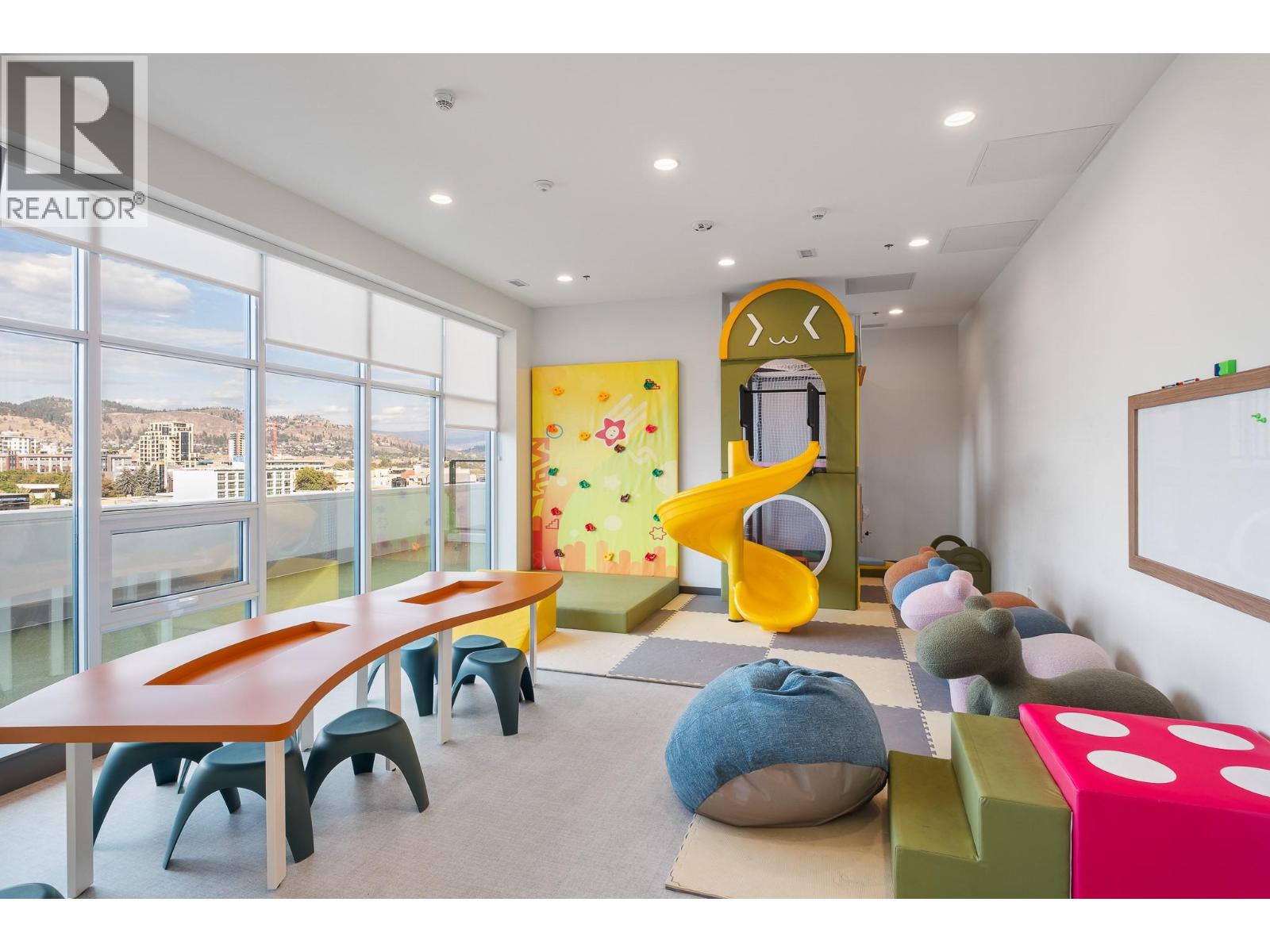 902 1626 Water St Street, Kelowna