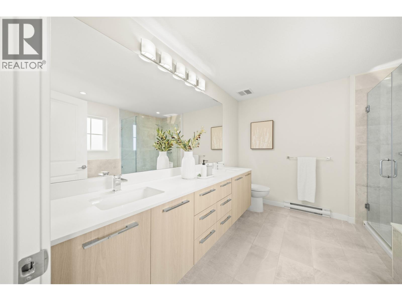 #122-5311 ADMIRAL Way, Delta