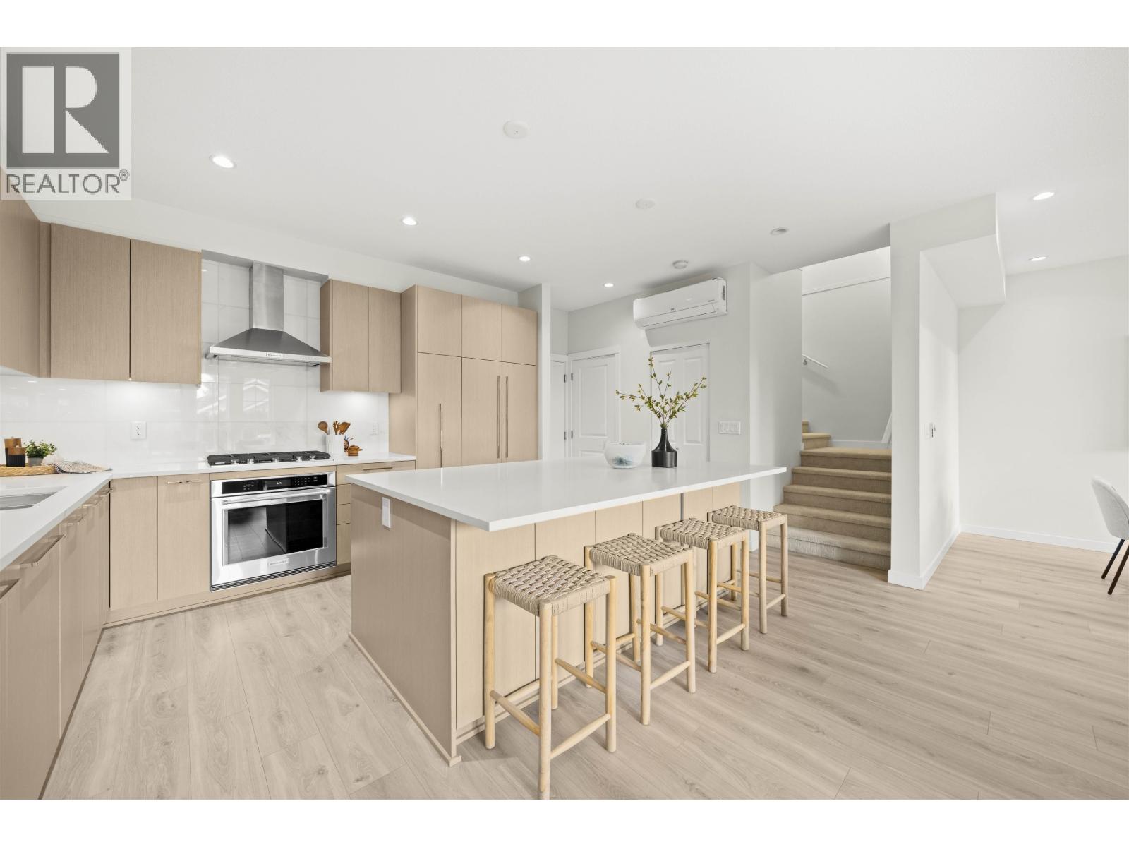 #122-5311 ADMIRAL Way, Delta
