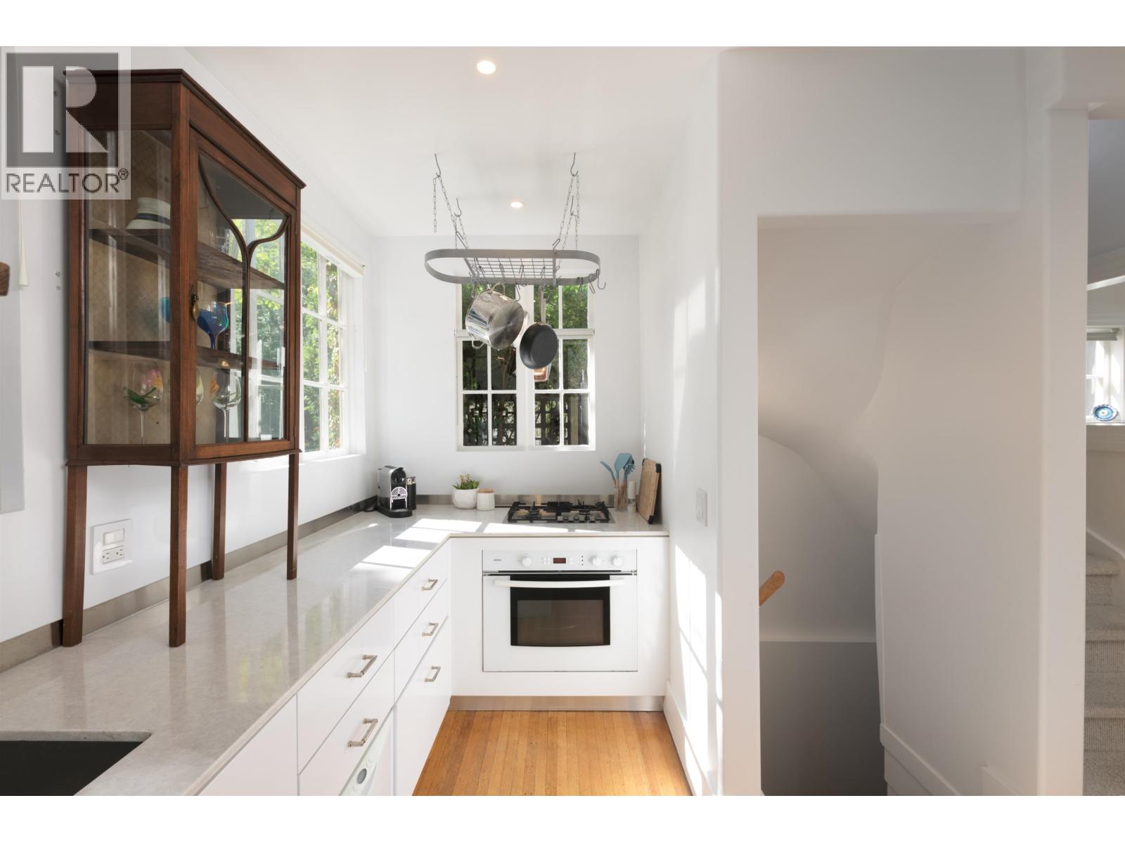 2449 POINT GREY ROAD, Vancouver