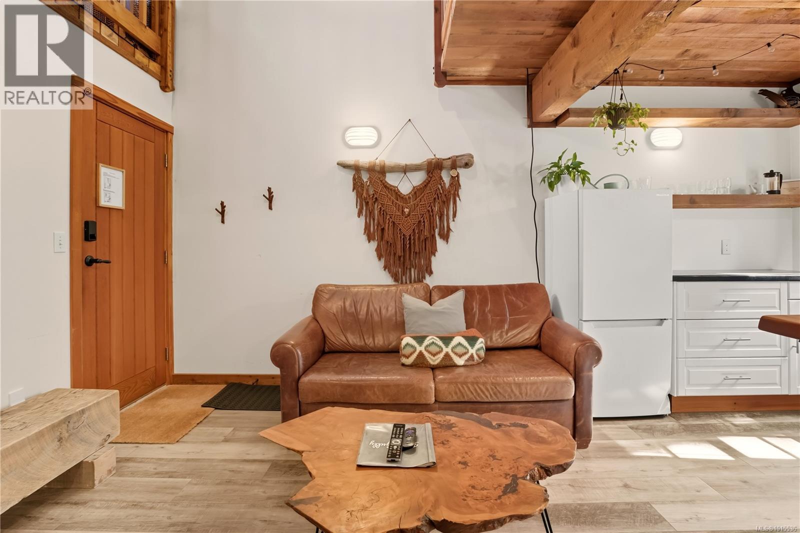 19 1002 Peninsula Rd, Ucluelet