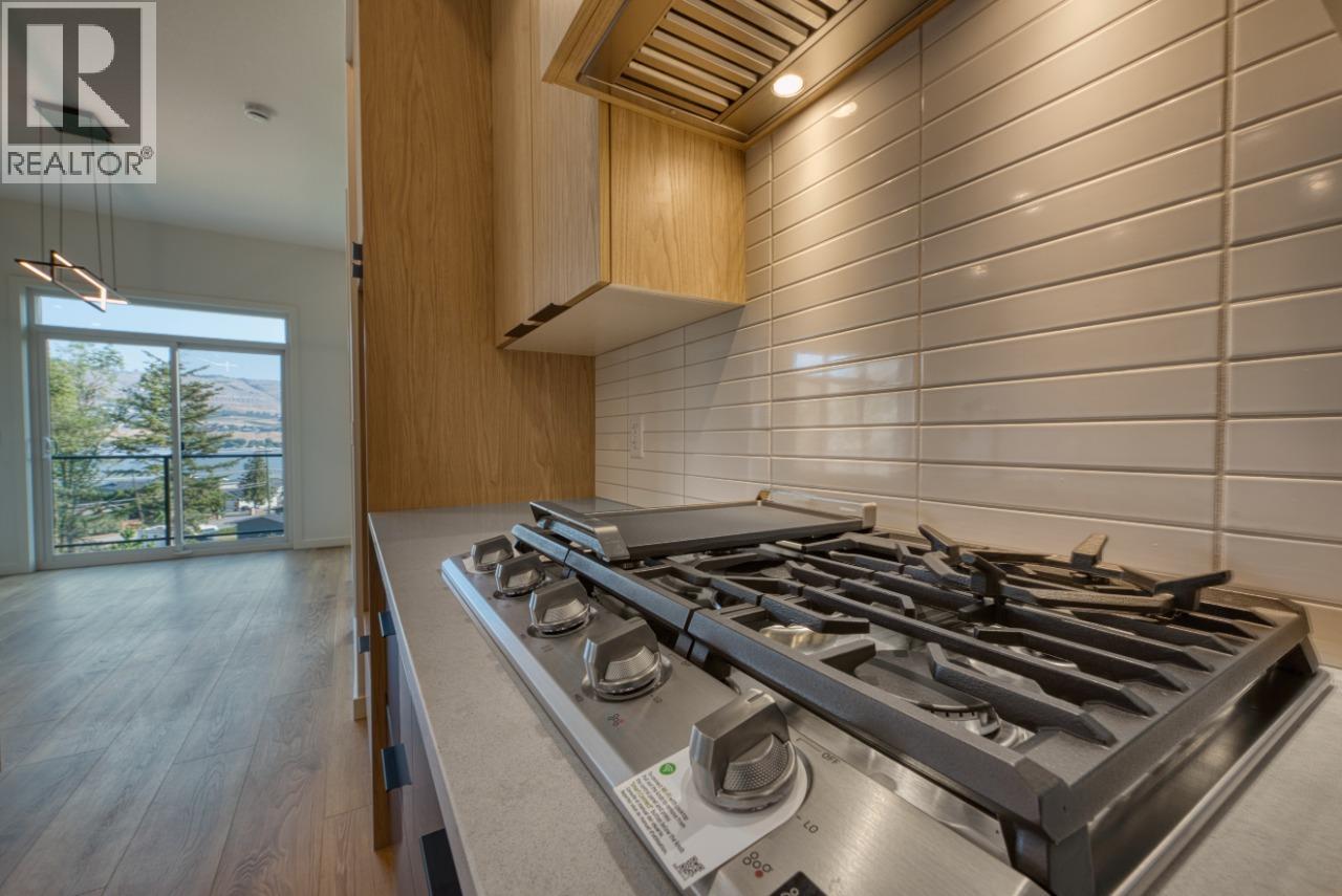 25 7599 Klinger Road, Vernon