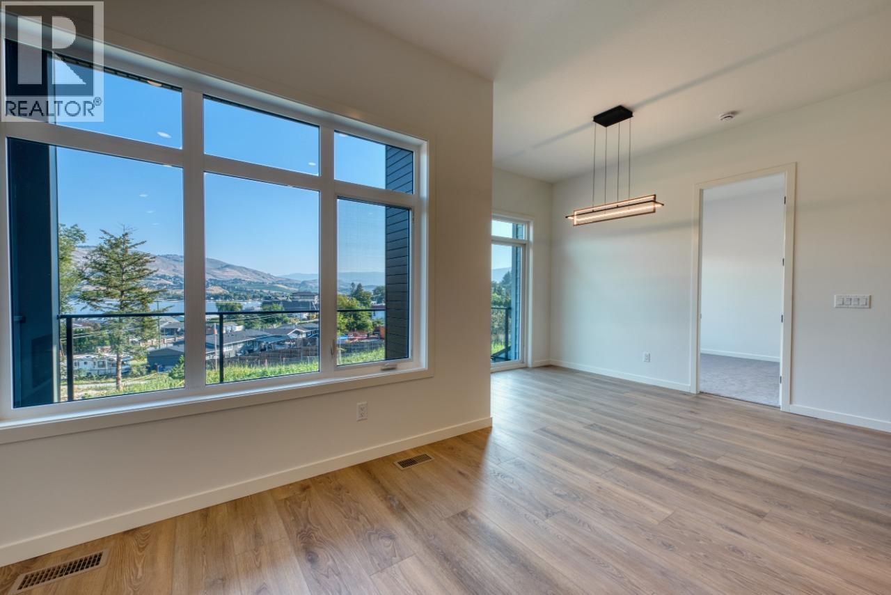 25 7599 Klinger Road, Vernon