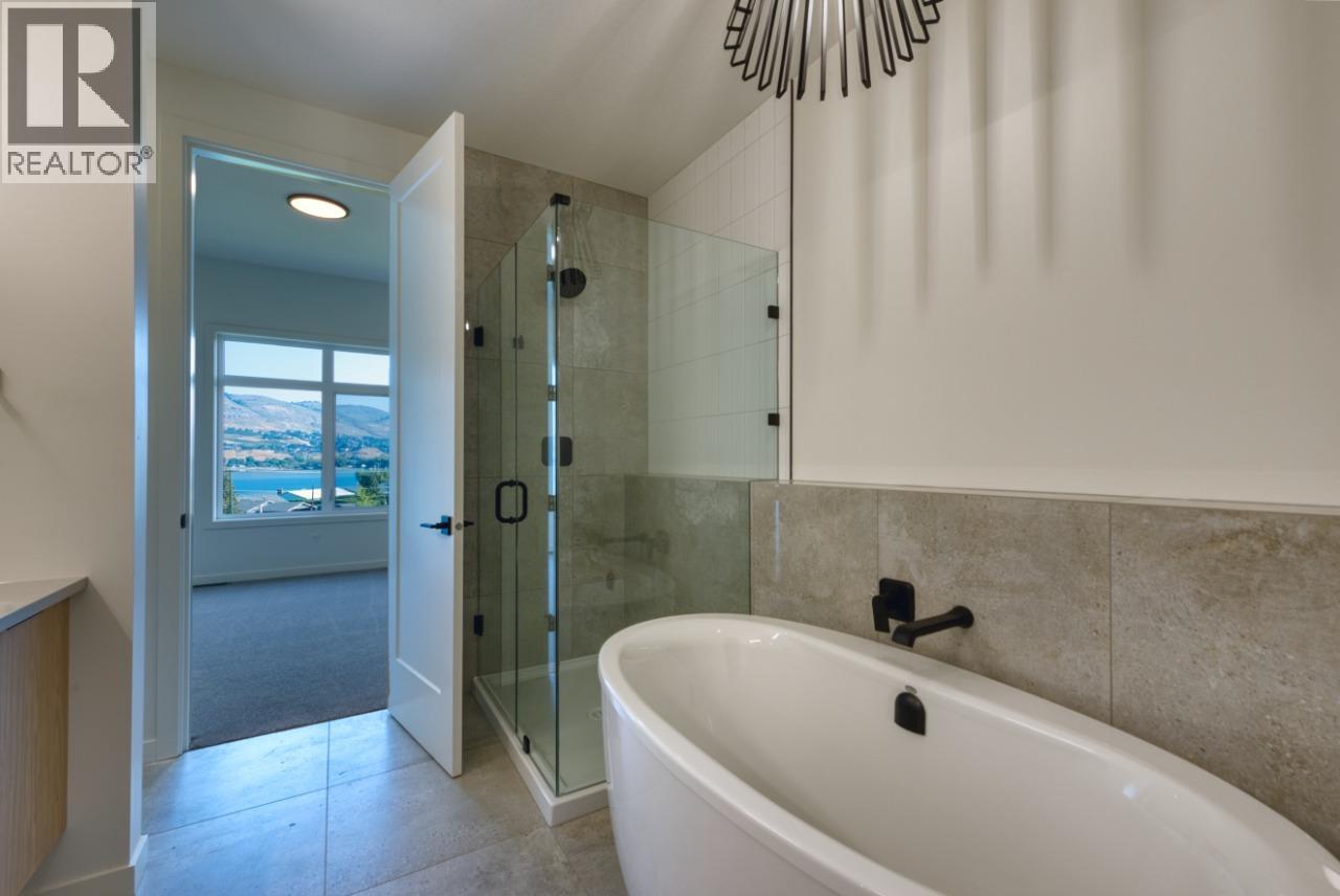 25 7599 Klinger Road, Vernon