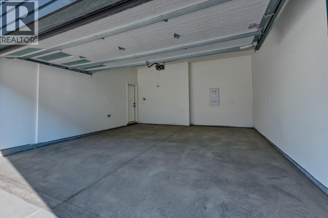 25 7599 Klinger Road, Vernon