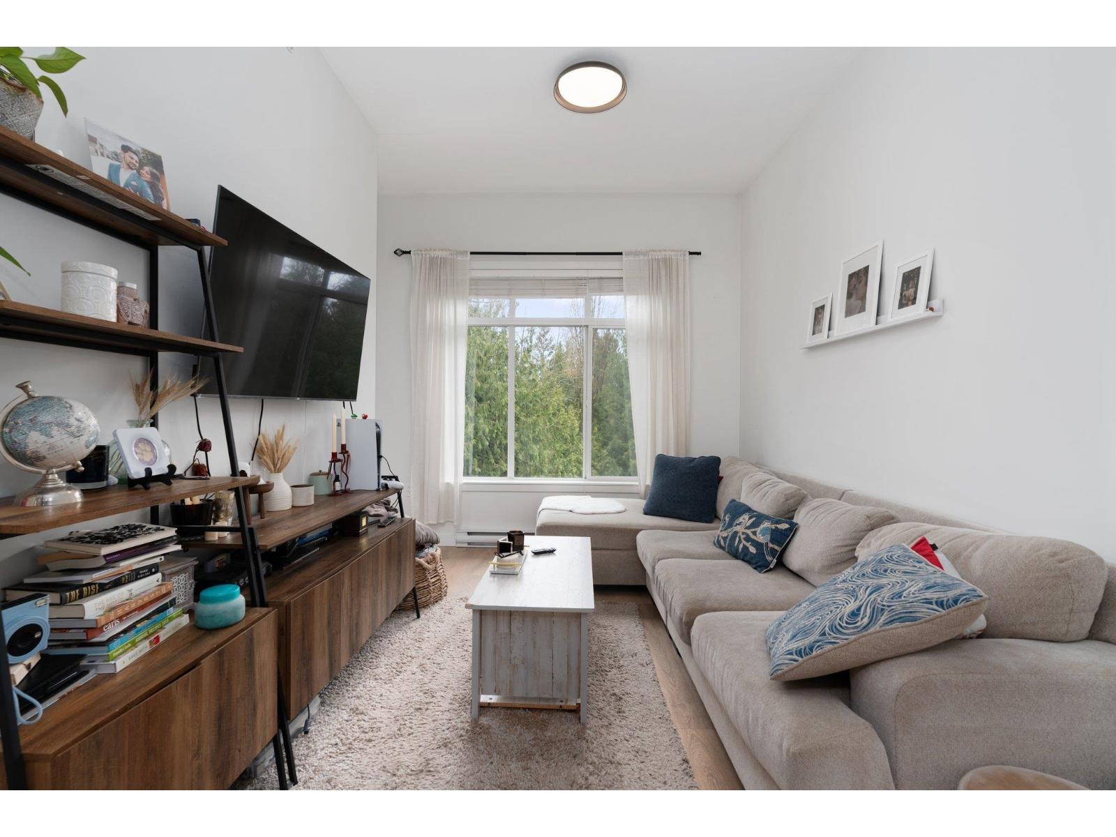 414 5415 BRYDON CRESCENT, Langley