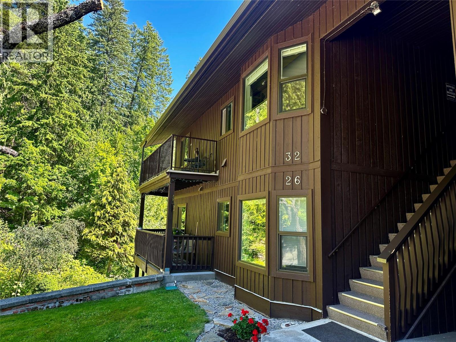 1691 3A Highway Unit# 32, Nelson