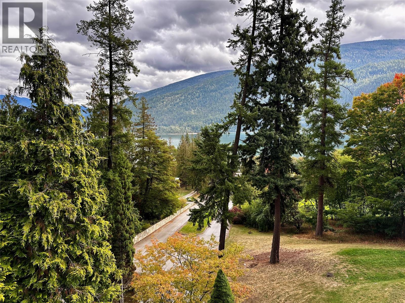 1691 3A Highway Unit# 32, Nelson