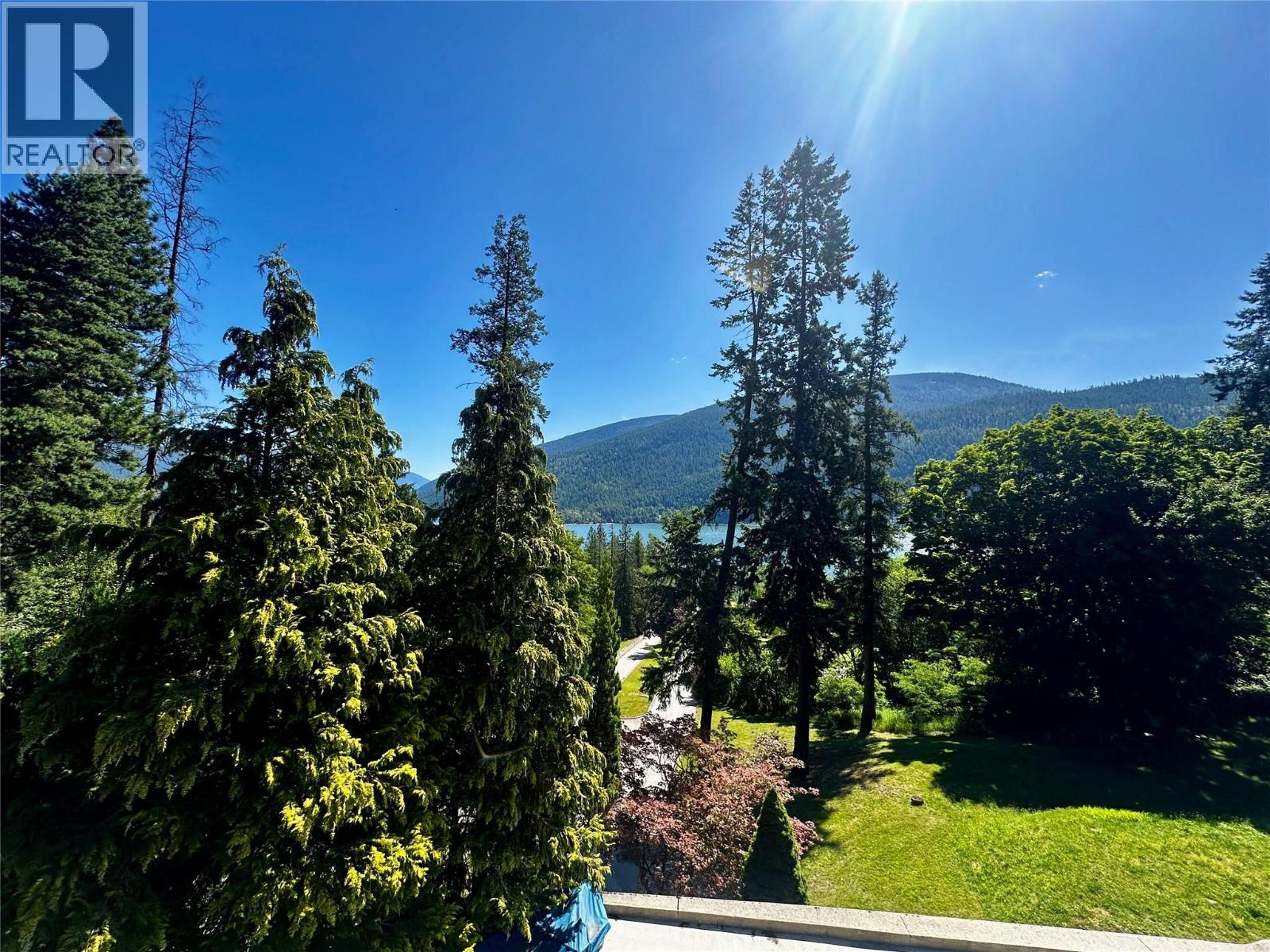 1691 3A Highway Unit# 32, Nelson