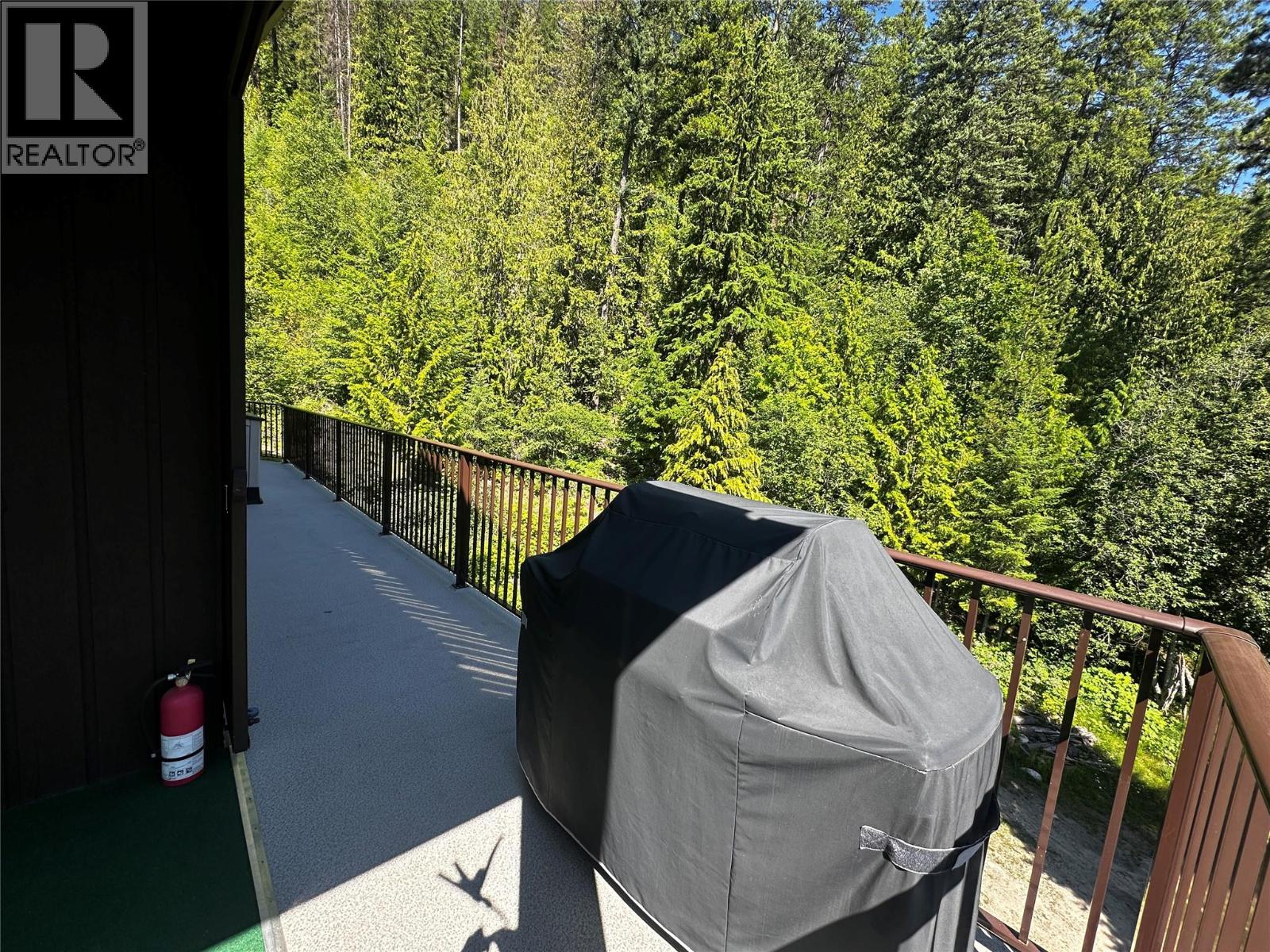 1691 3A Highway Unit# 32, Nelson